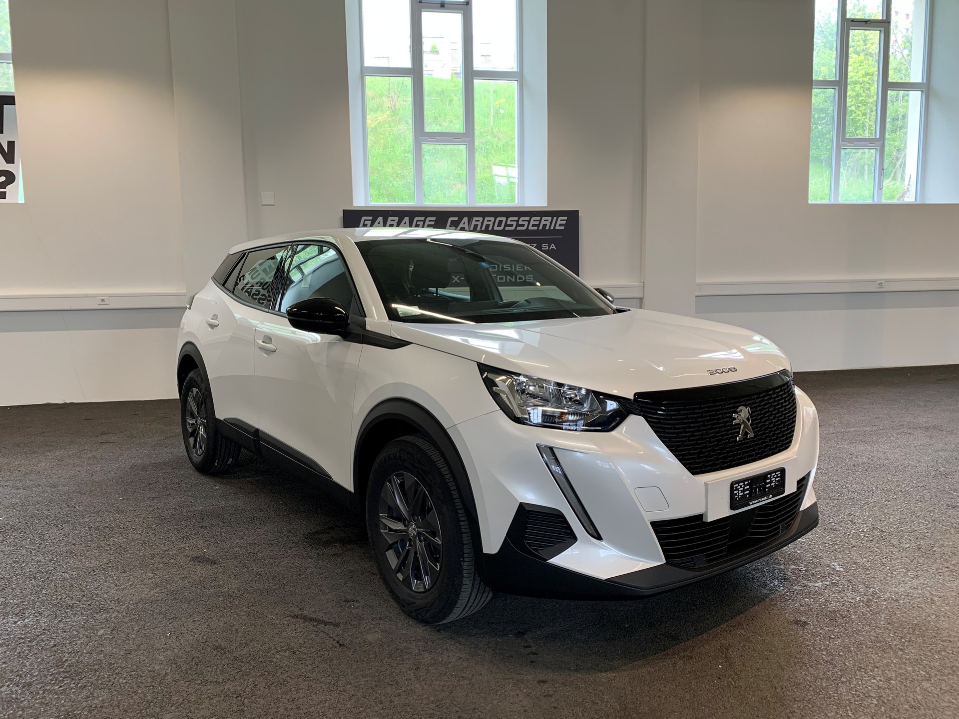 PEUGEOT 2008 1.2 PureTech Active Pack EAT8 - 3