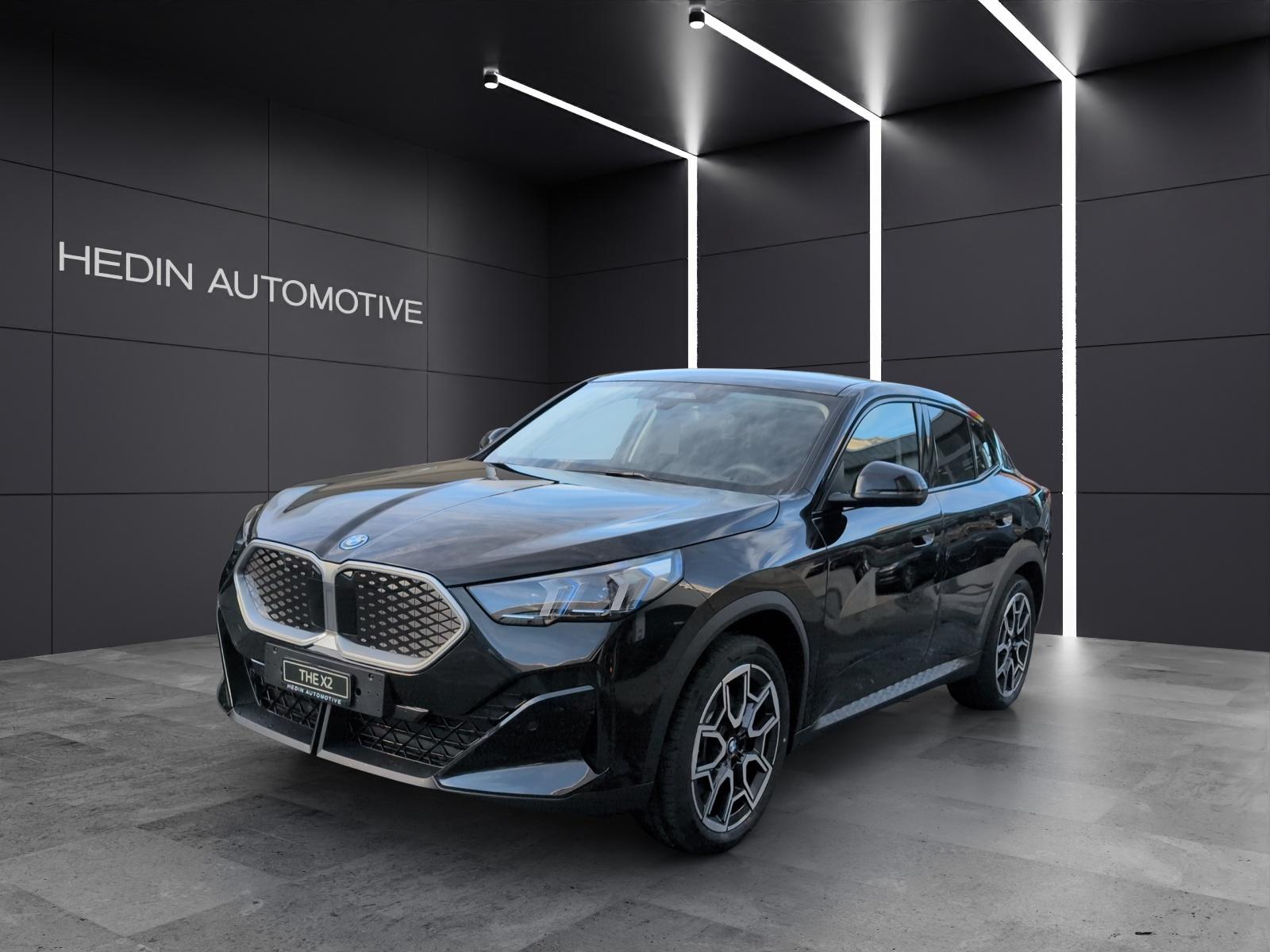 BMW iX2 U10 30 xDrive SUV / Geländewagen