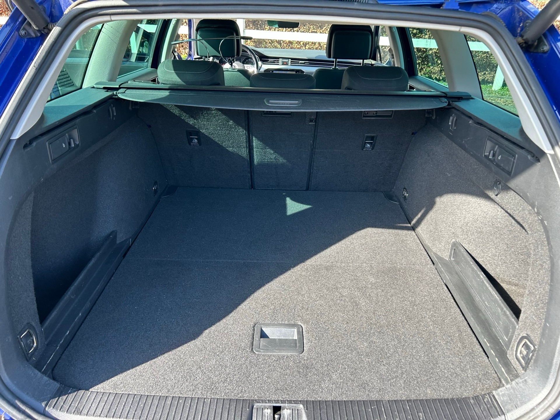 VW Passat 2.0 TDI BMT Business 4Motion DSG - 13