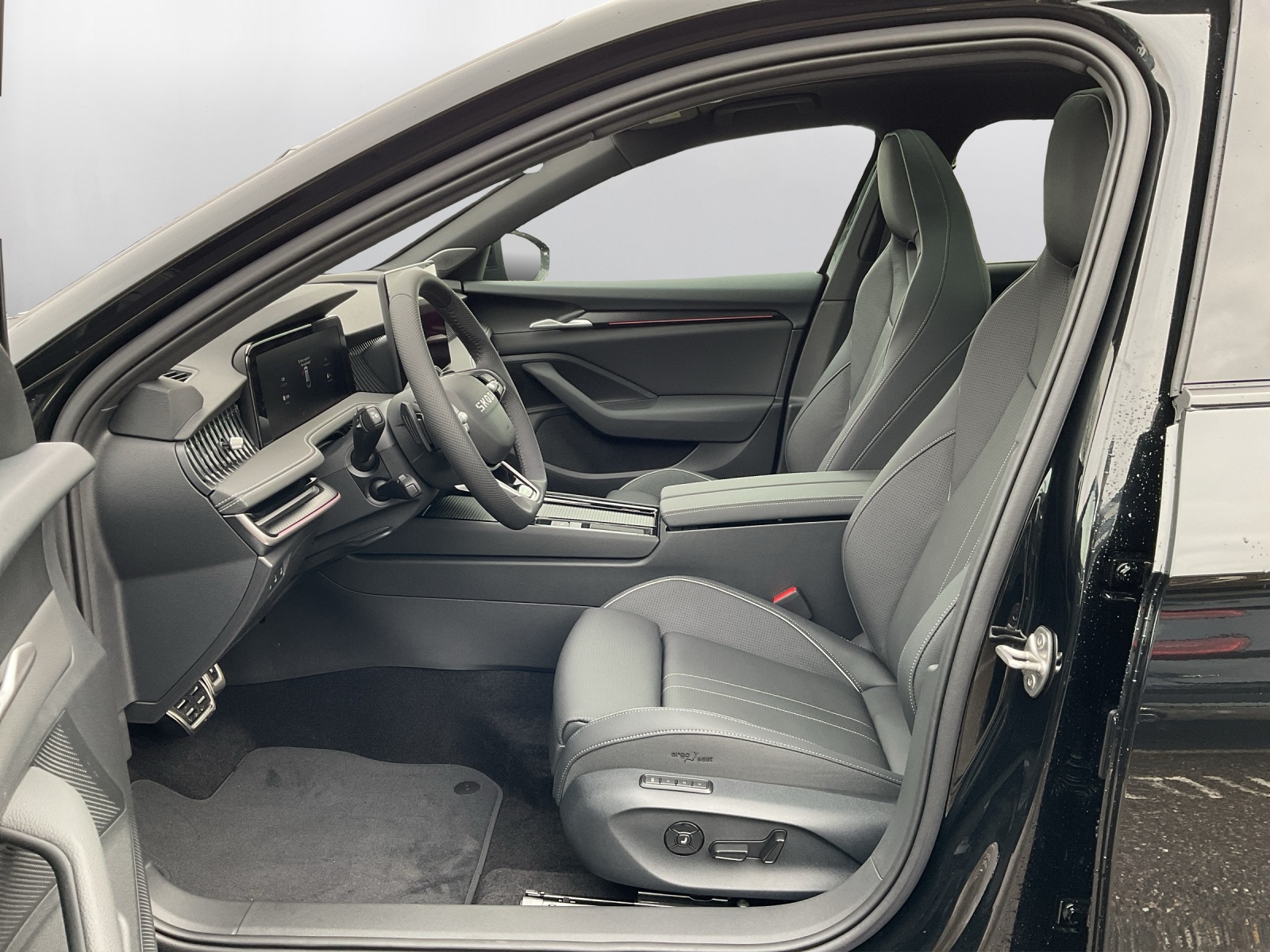 SKODA Superb Combi 2.0 TSI Sportline 4x4 DSG - 10