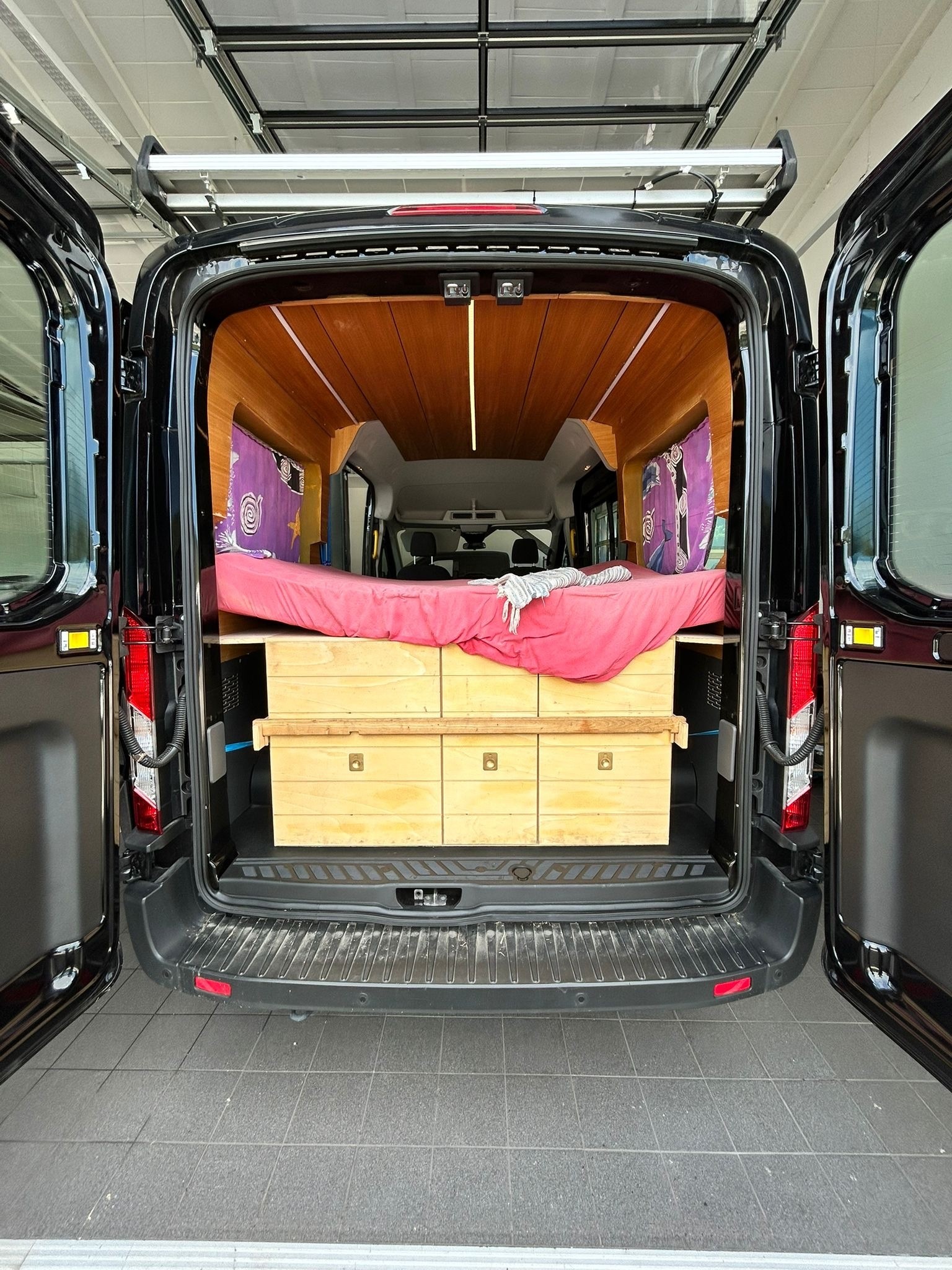 FORD Transit Custom 8 places (panneau solaire, onduleur, gallerie de toit) - 10