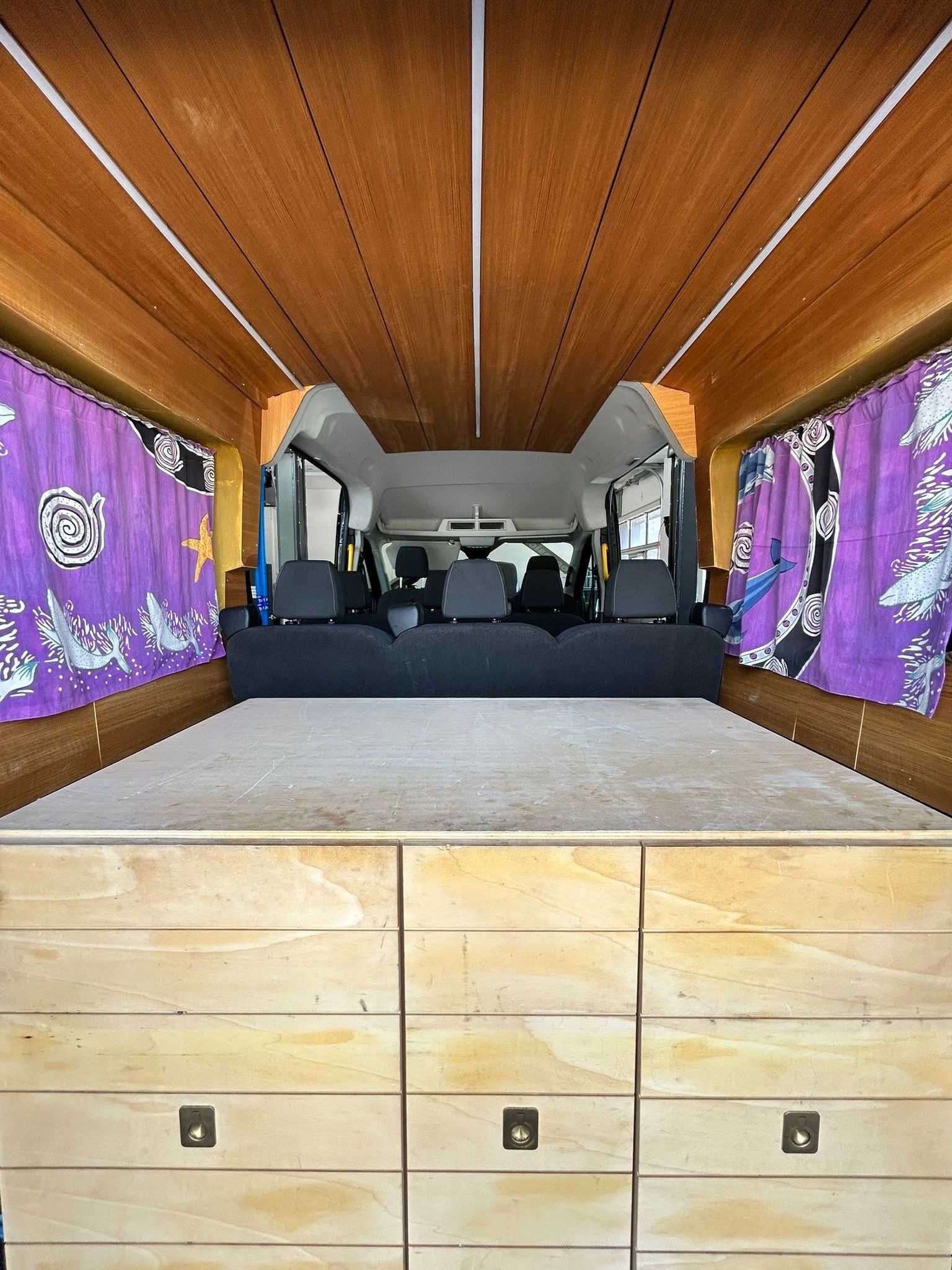FORD Transit Custom 8 places (panneau solaire, onduleur, gallerie de toit) - 8