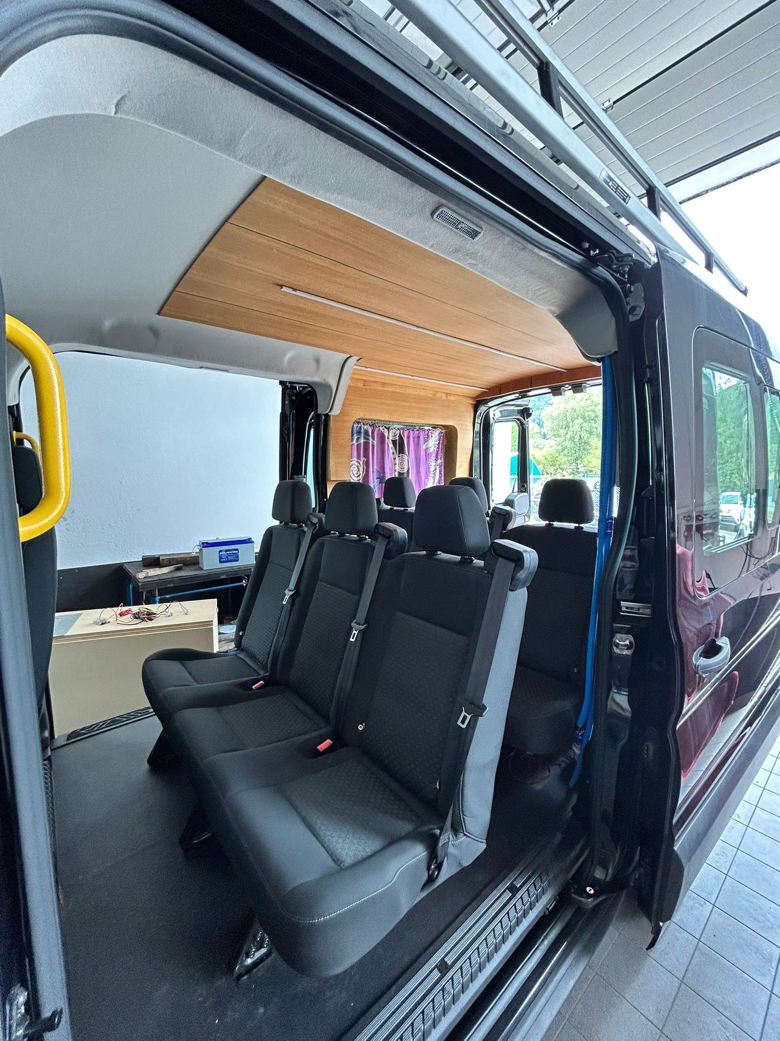 FORD Transit Custom 8 places (panneau solaire, onduleur, gallerie de toit) - 6