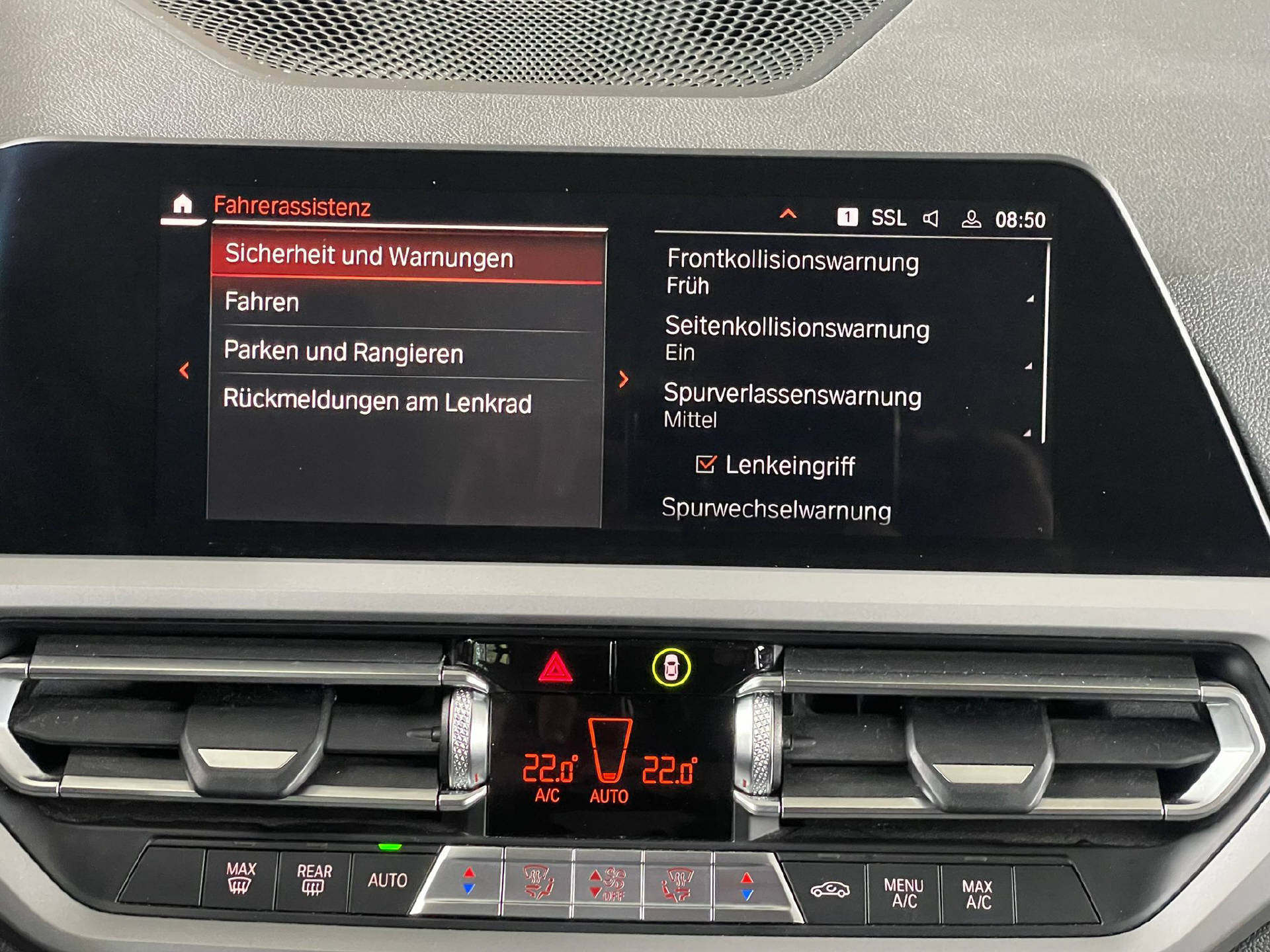 BMW 320d xDrive Touring-10