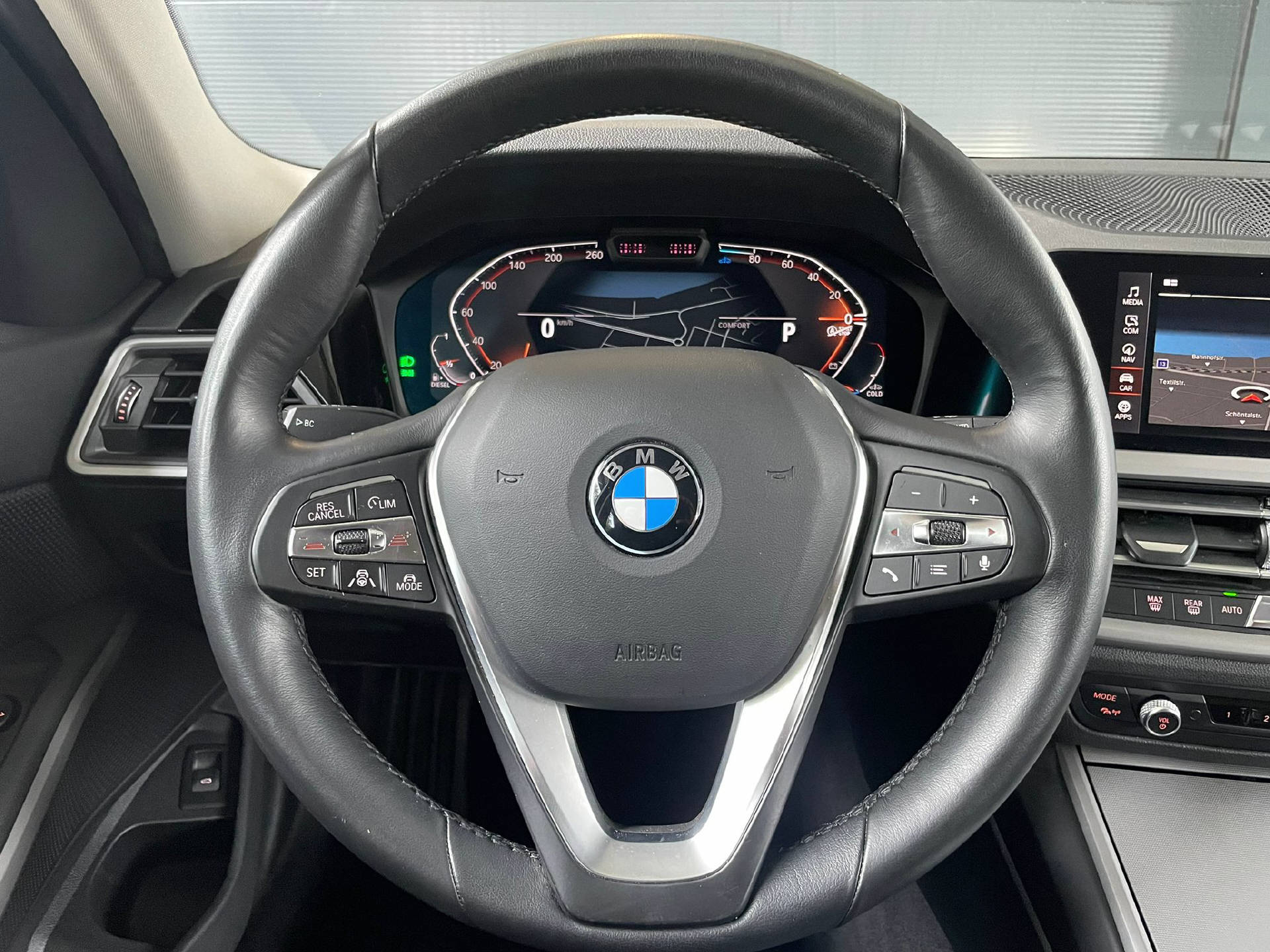 BMW 320d xDrive Touring-7