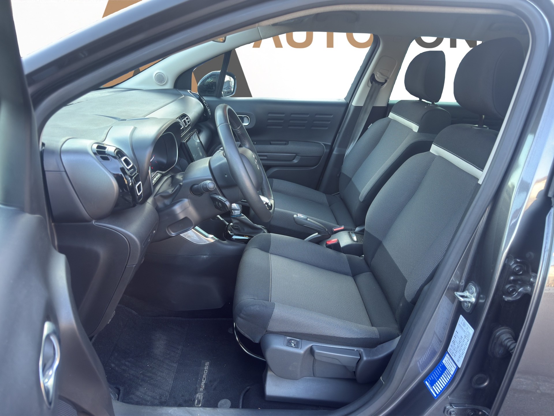 CITROEN C3 Aircross 1.2 PureTech 130 Shine - 9