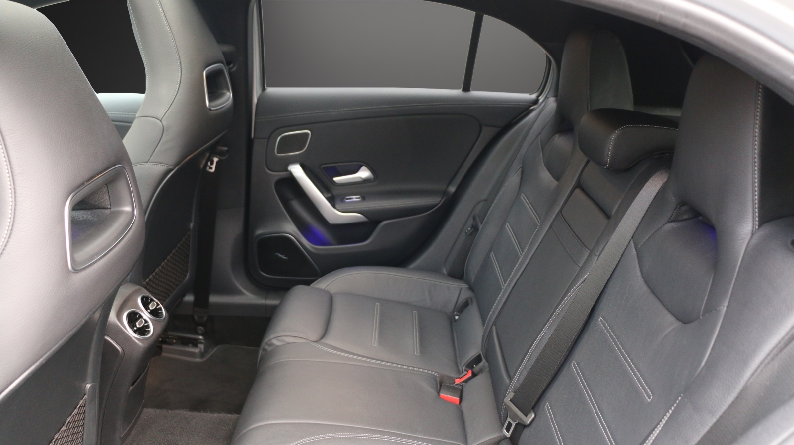 MERCEDES-BENZ A 45 S AMG 4Matic+ - 12