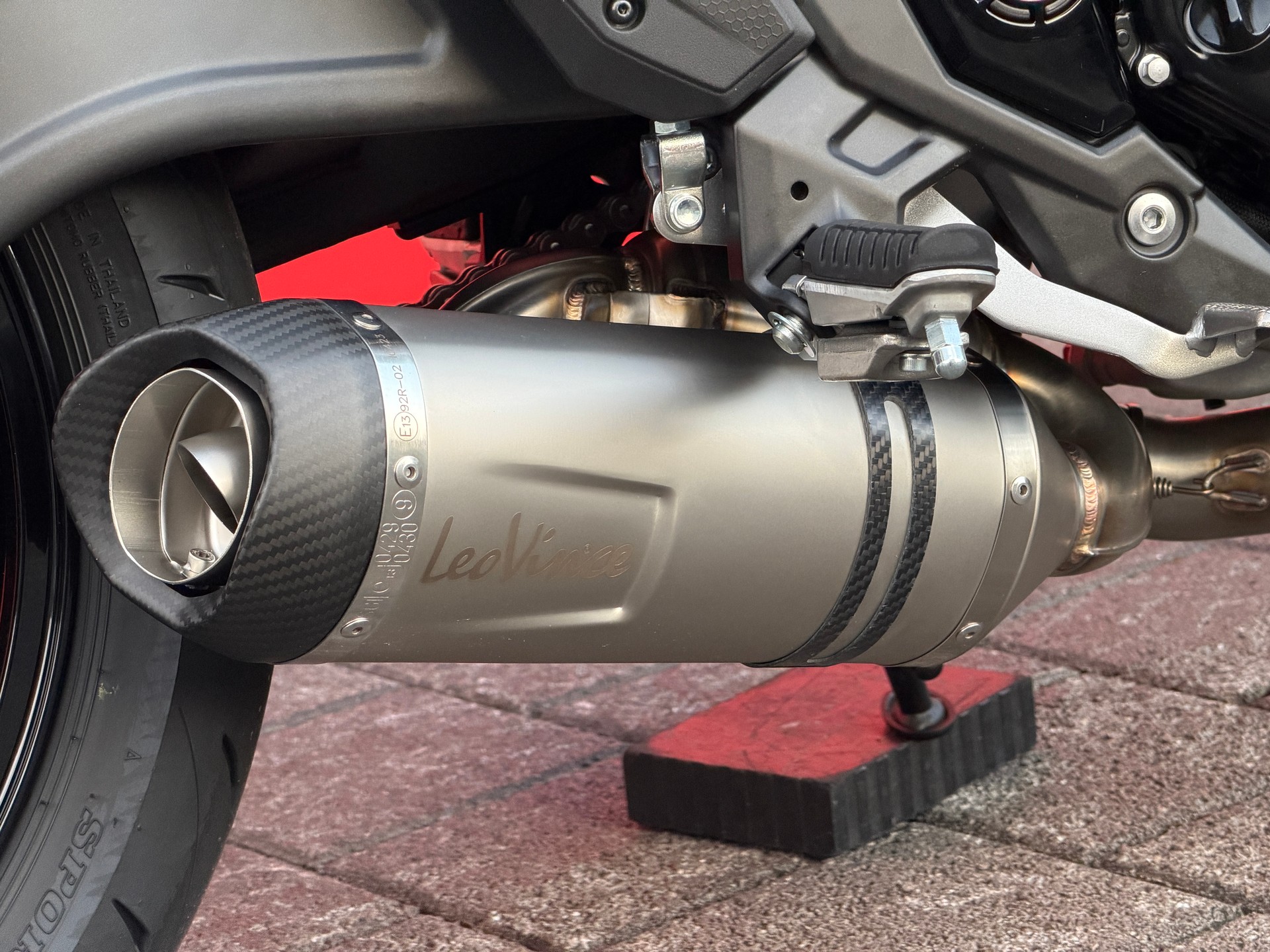 KAWASAKI Z 650 S 40th Edition (35kW) - 5