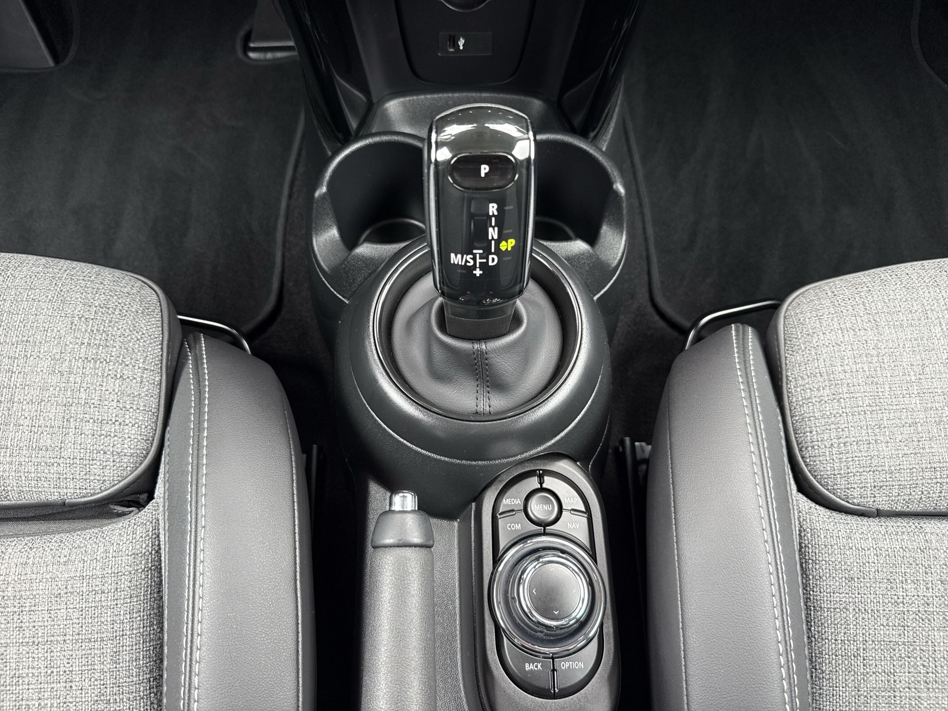 MINI Cooper Steptronic DKG - 13