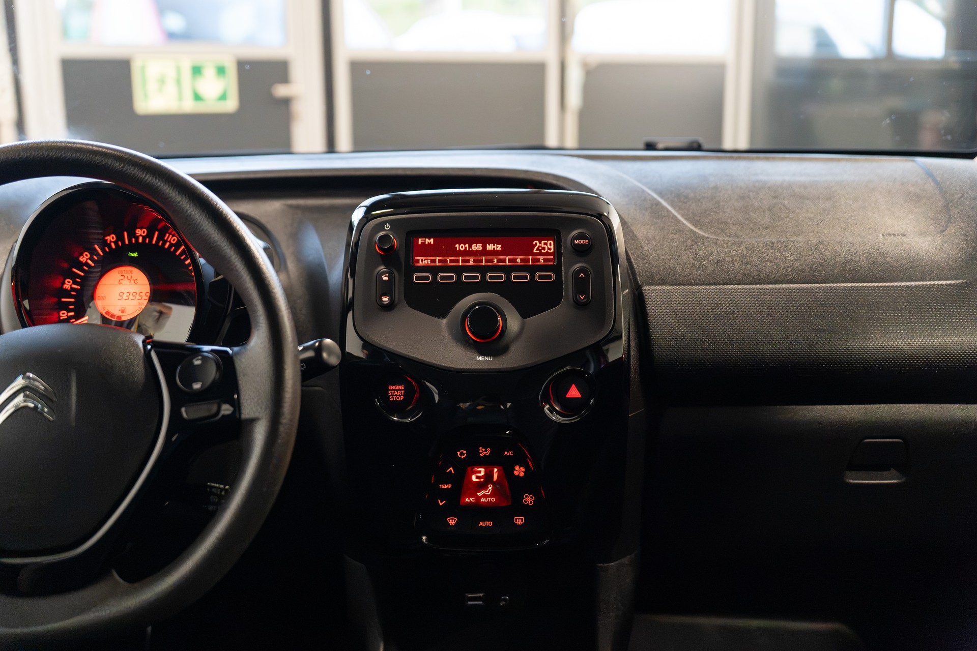 CITROEN C1 1.0 VTi Swiss Edition Stop&Start - 12