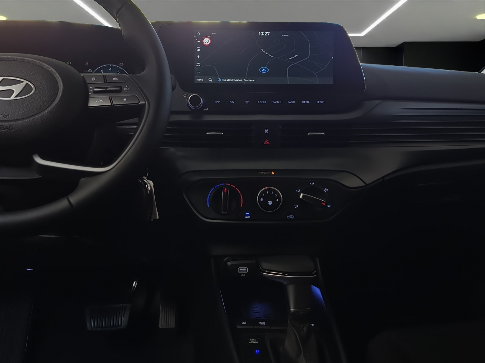 HYUNDAI i20 1.0 T-GDi Amplia DCT - 9