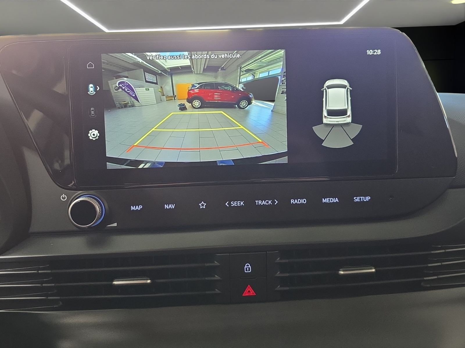 HYUNDAI i20 1.0 T-GDi Amplia DCT - 10