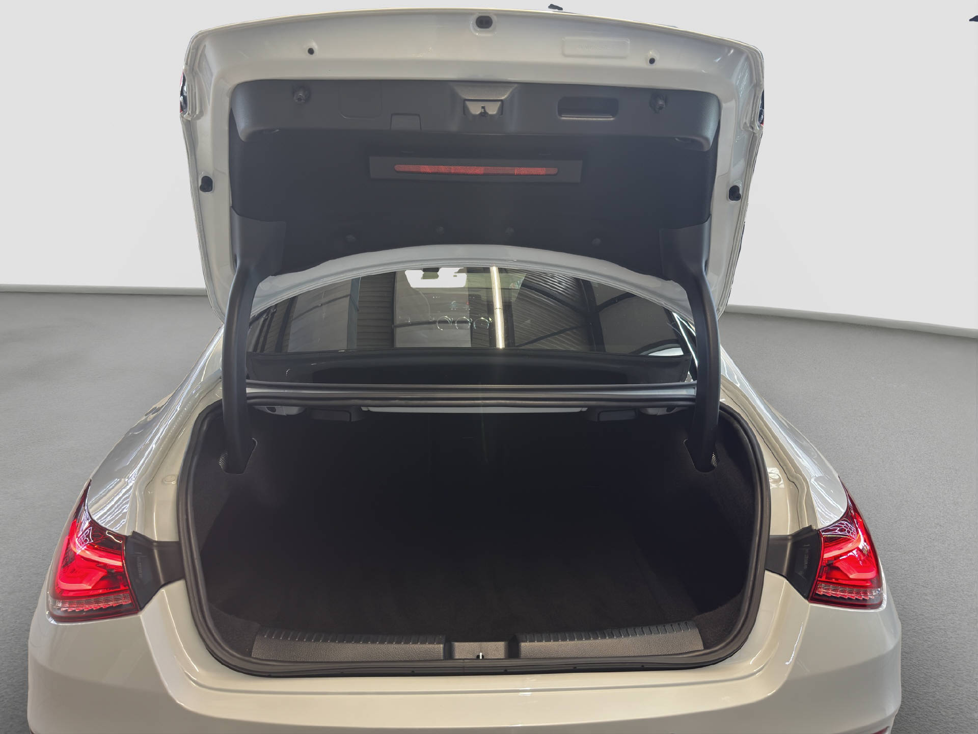 MERCEDES-BENZ CLA 45 S AMG 4MATIC+ - 15