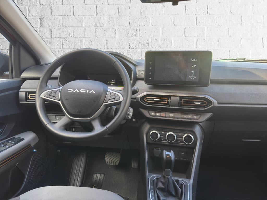 DACIA Jogger 1.6 Hybrid Extreme+ 7P - 9