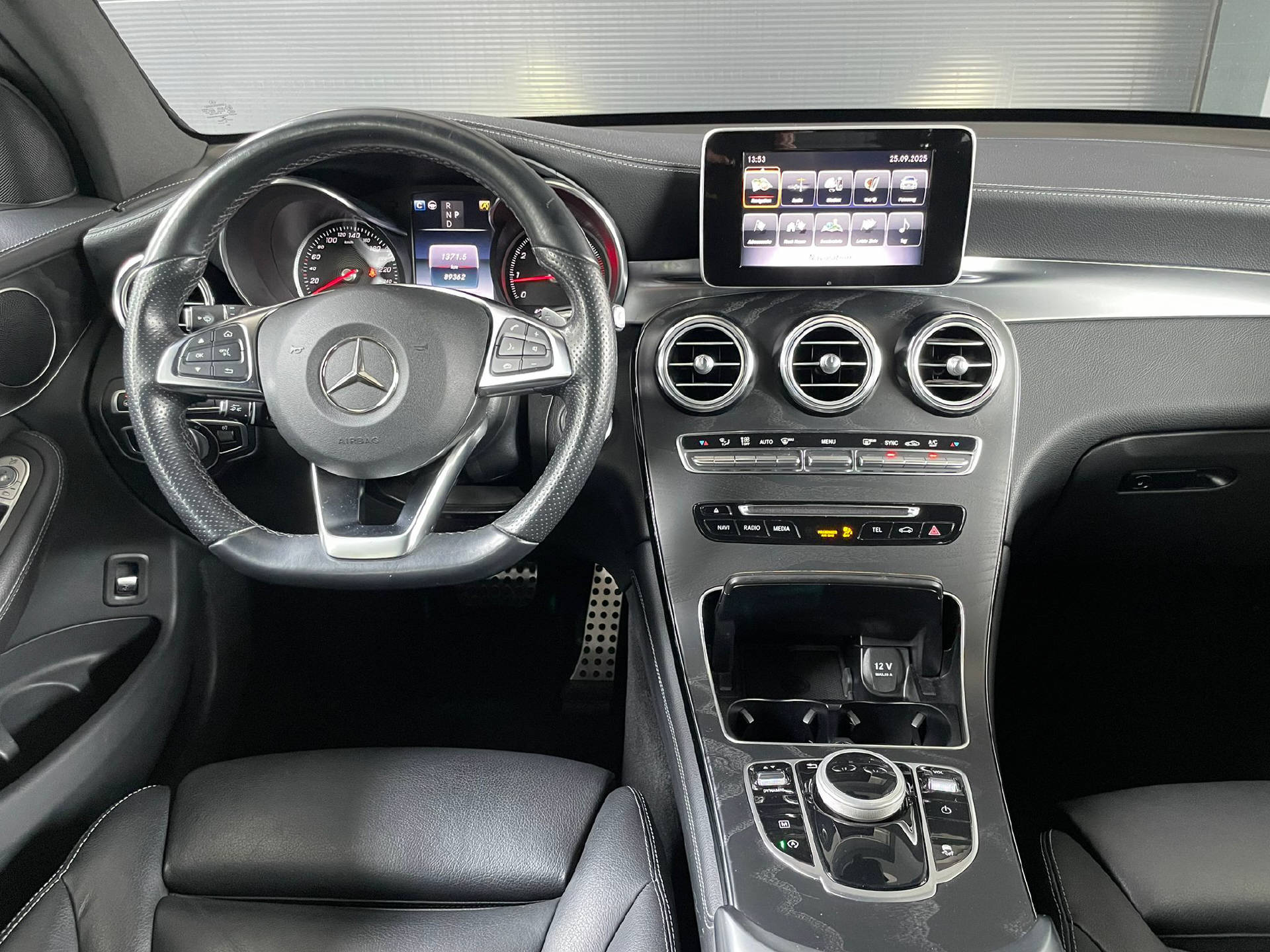 MERCEDES-BENZ GLC 250 AMG Line 4m-6