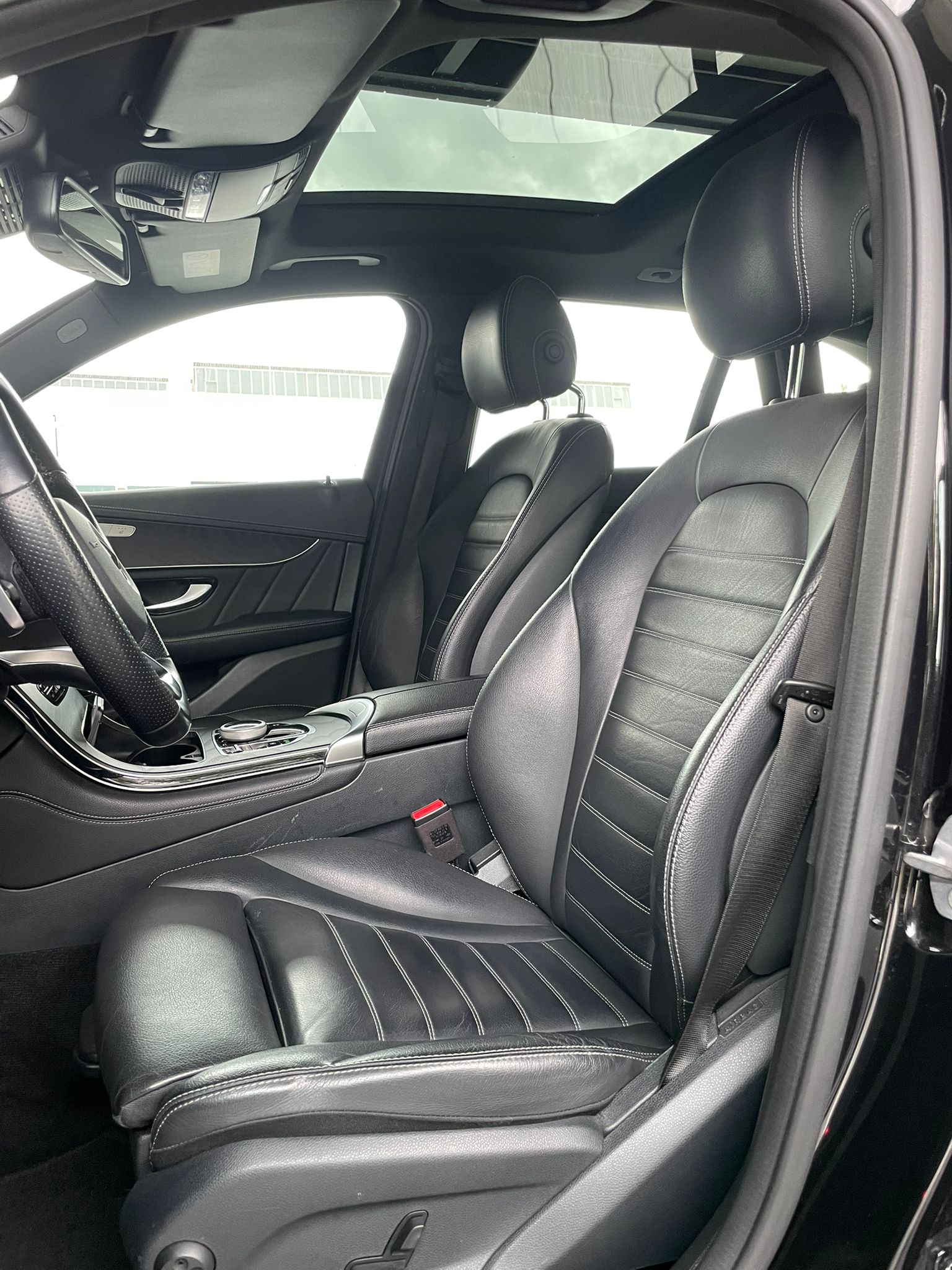 MERCEDES-BENZ GLC 250 AMG Line 4m-5