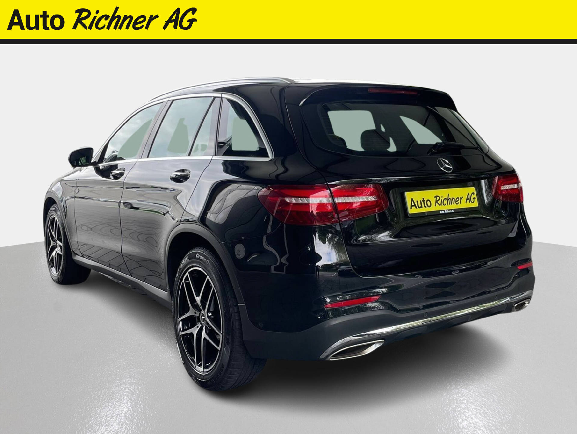 MERCEDES-BENZ GLC 250 AMG Line 4m-4