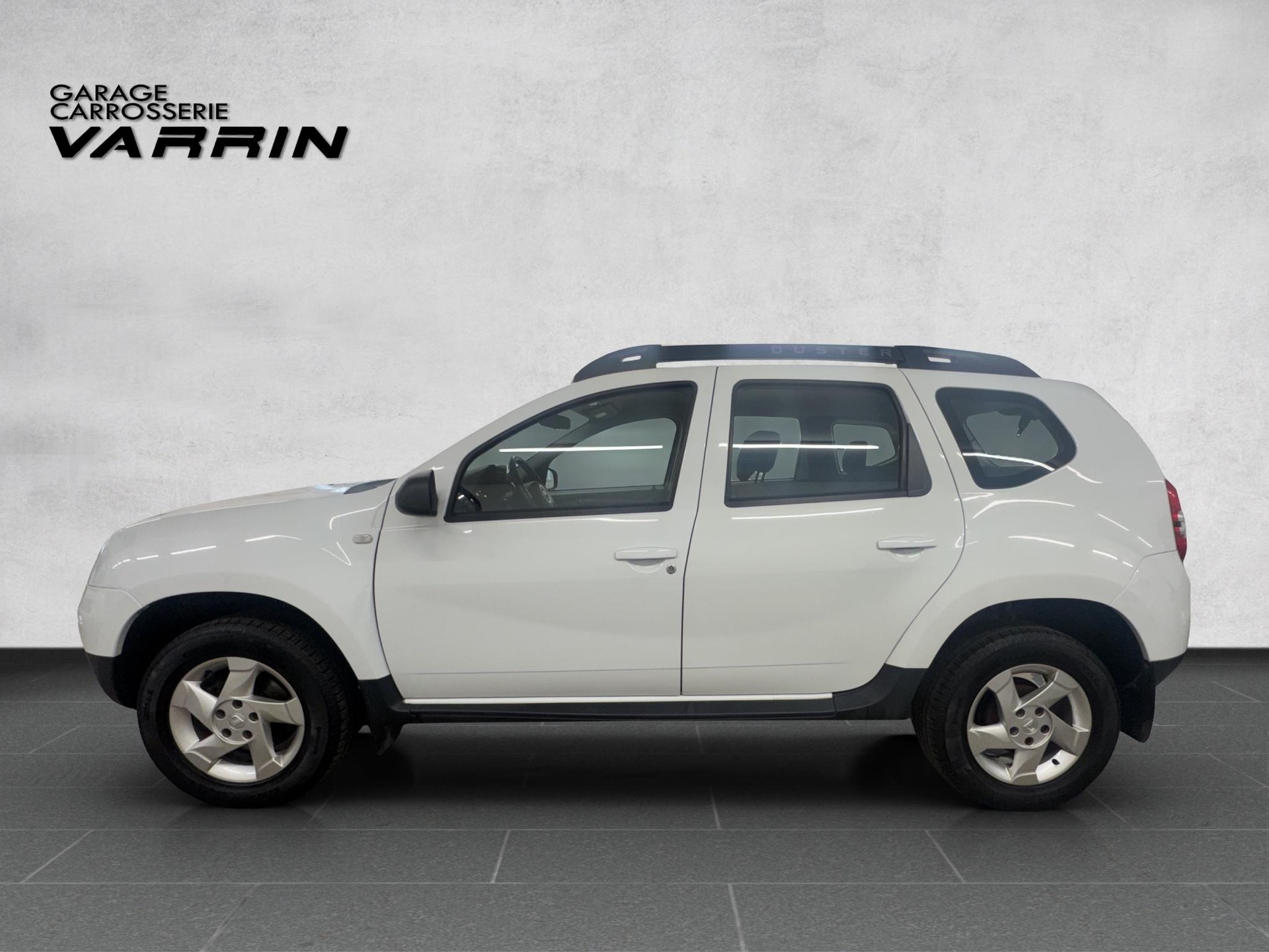 DACIA Duster 1.6 Lauréate 4x4 - 3