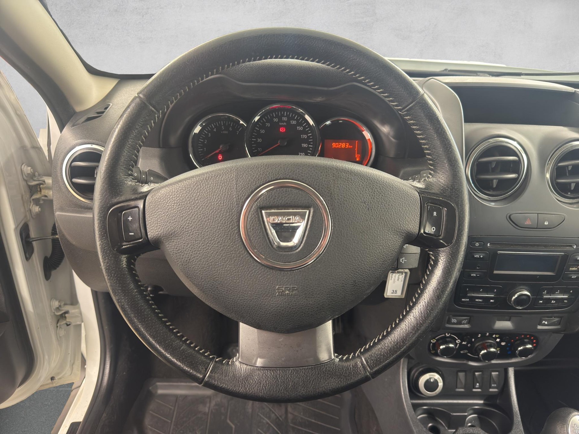 DACIA Duster 1.6 Lauréate 4x4 - 10