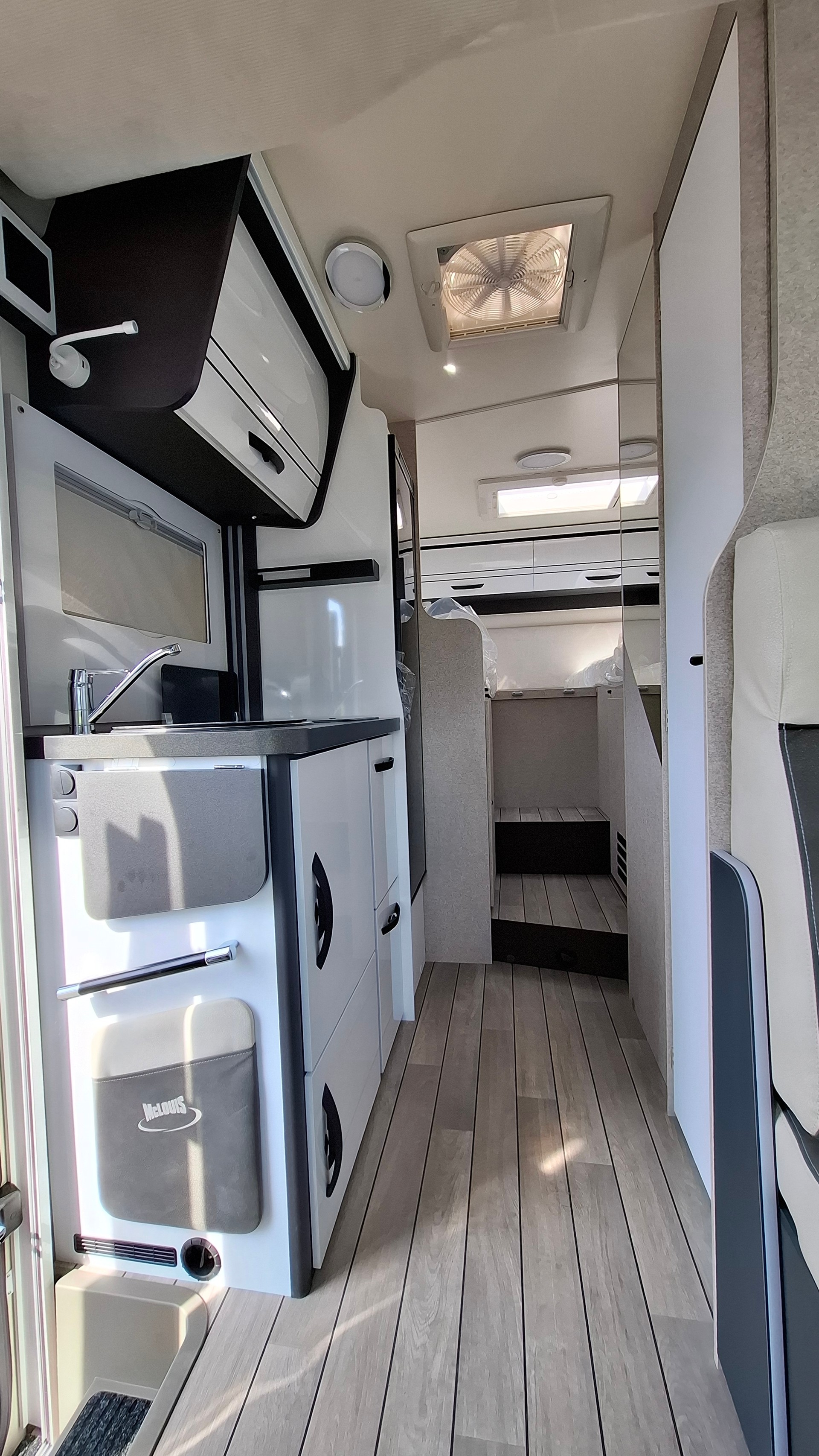 MCLOUIS MC4 365 Swiss Edition - 8