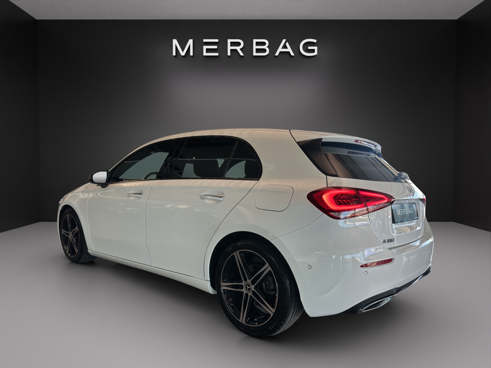 MERCEDES-BENZ A 180 Night Star - 4