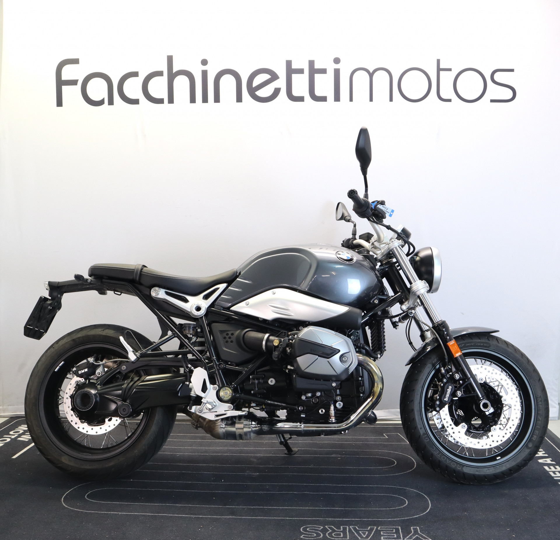 BMW R nineT Pure