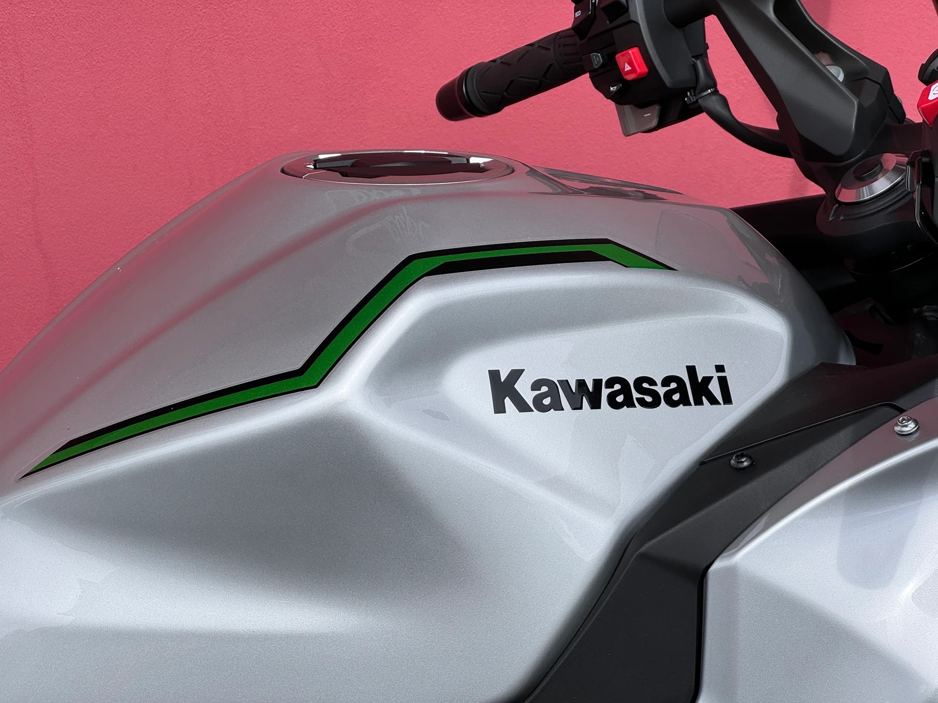 KAWASAKI Ninja 7 Hybrid - 11