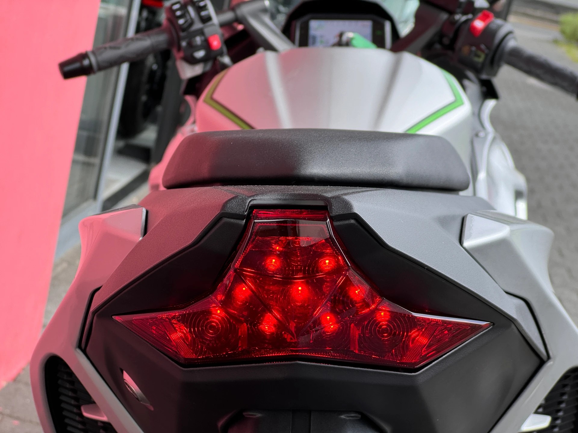 KAWASAKI Ninja 7 Hybrid - 10