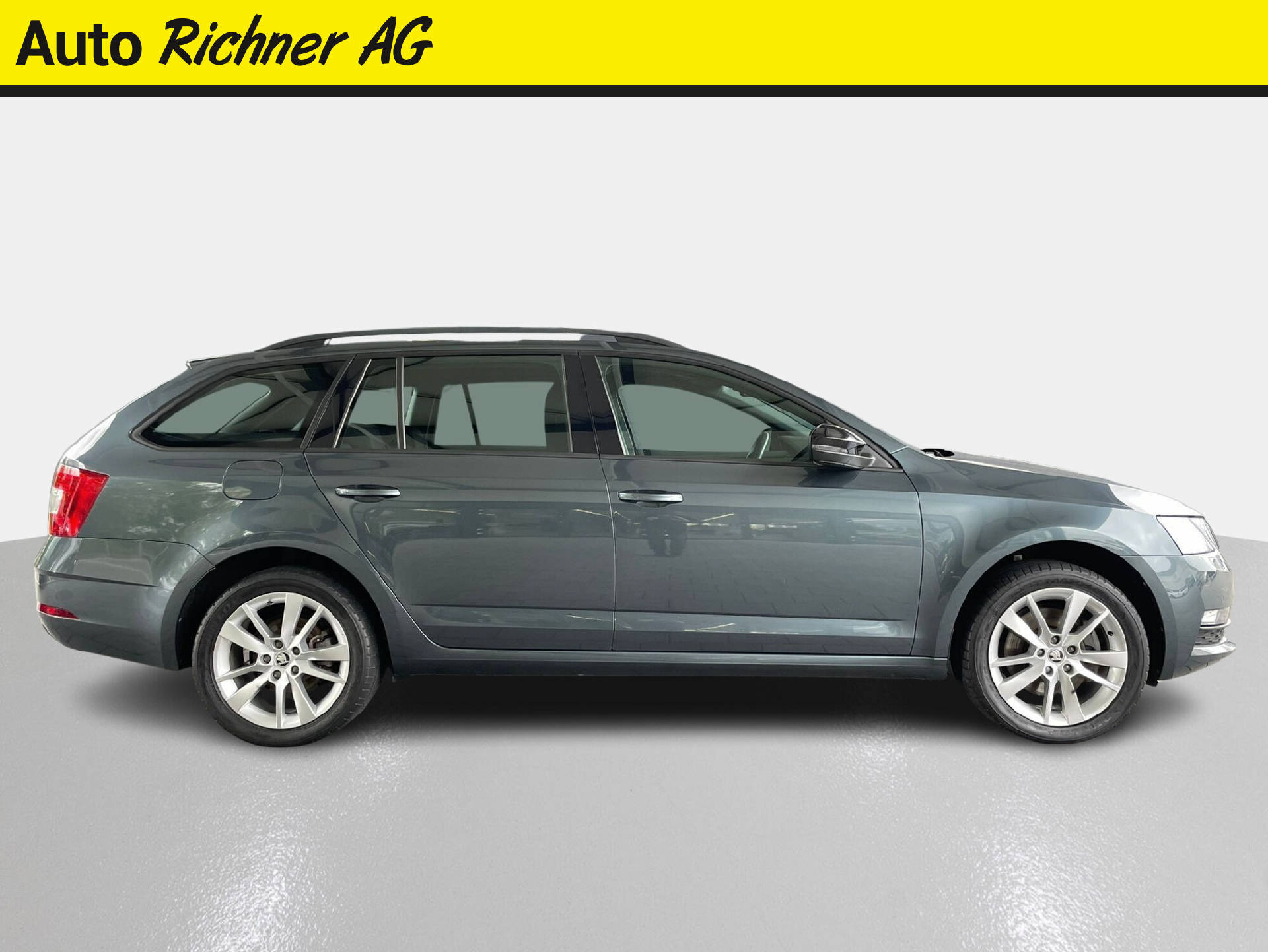 SKODA Octavia Combi 2.0 TDI 184 Ambition 4×4 DSG-2