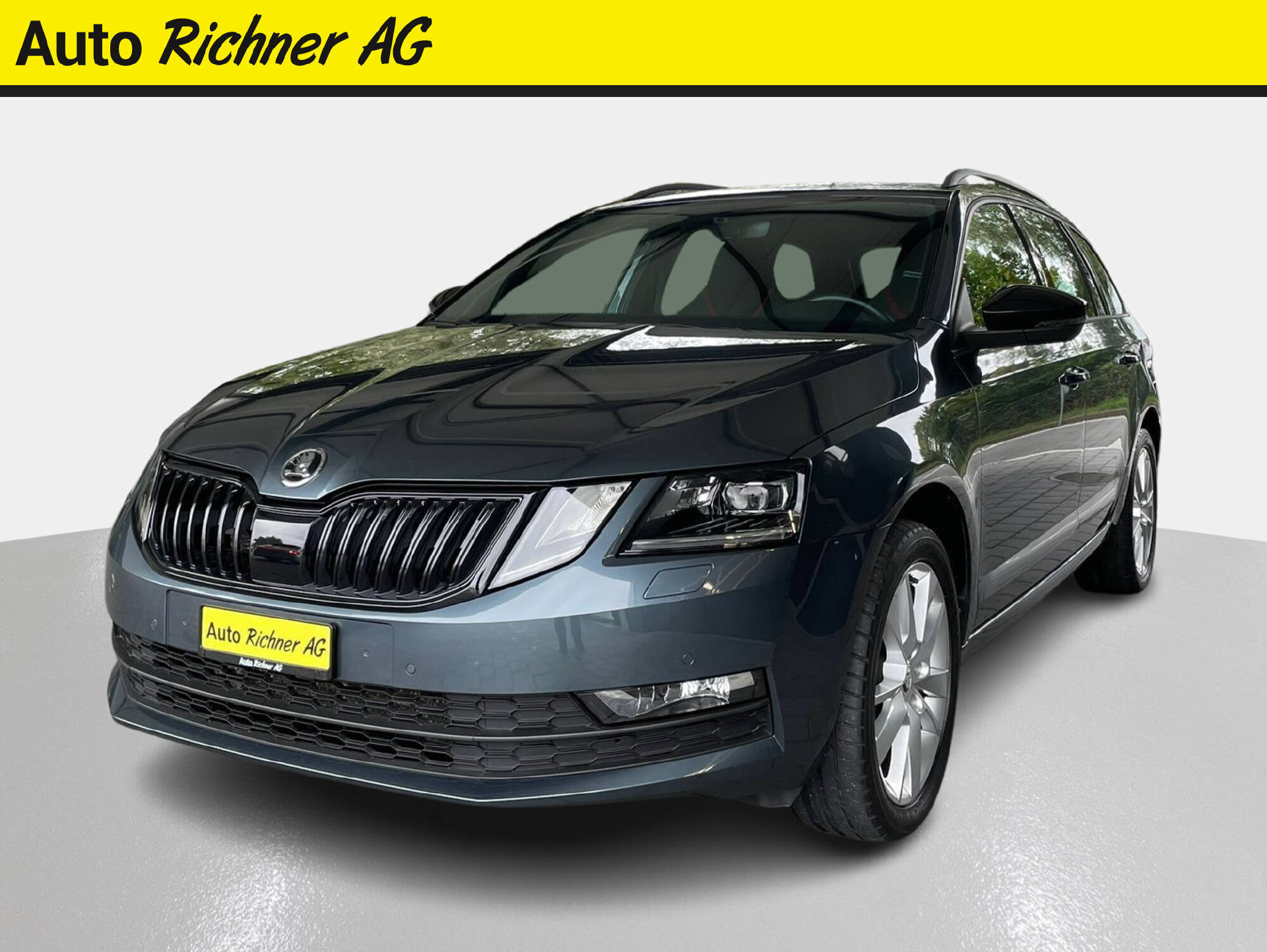 SKODA Octavia Combi 2.0 TDI 184 Ambition 4×4 DSG-1