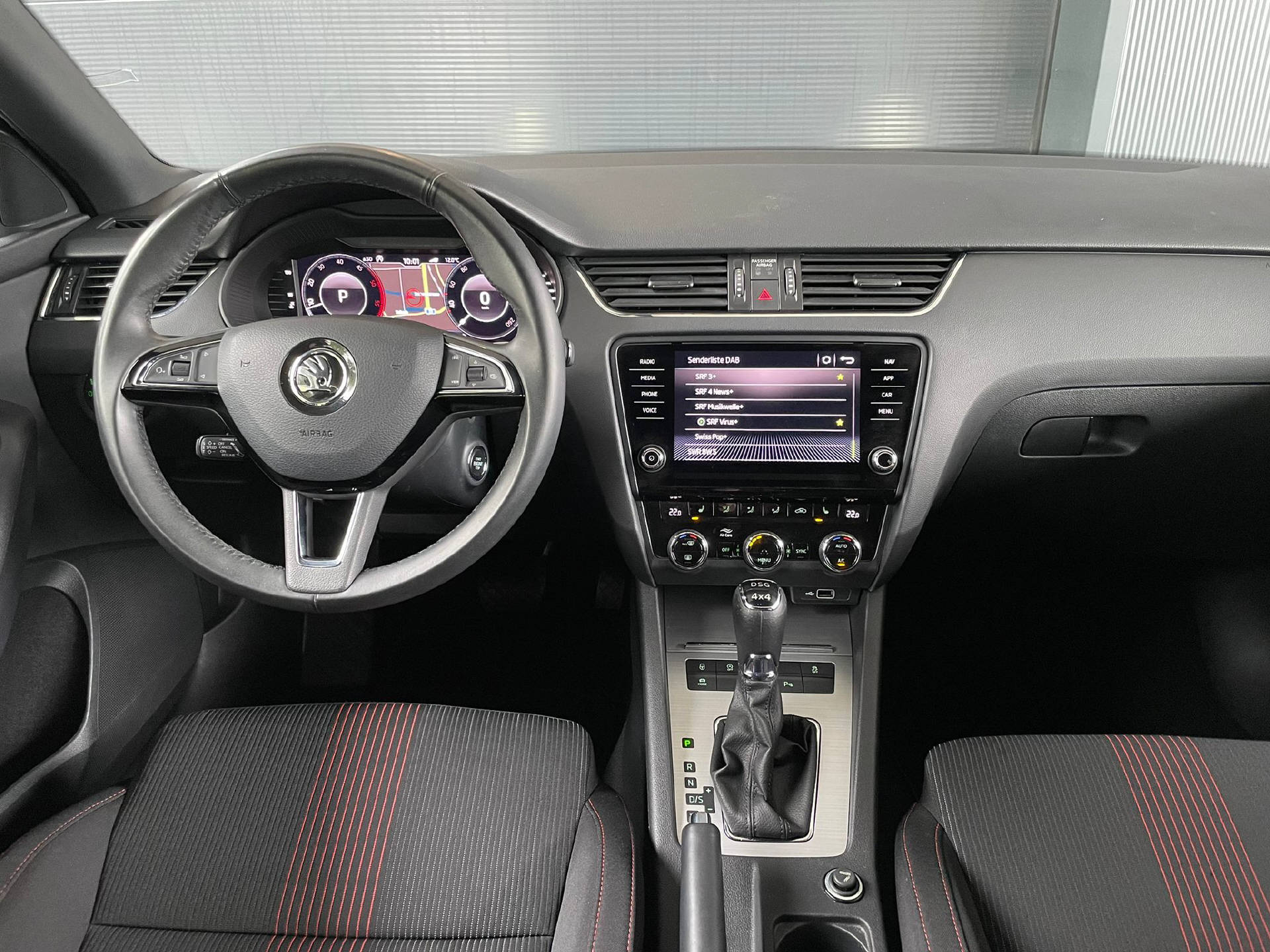SKODA Octavia Combi 2.0 TDI 184 Ambition 4×4 DSG-6