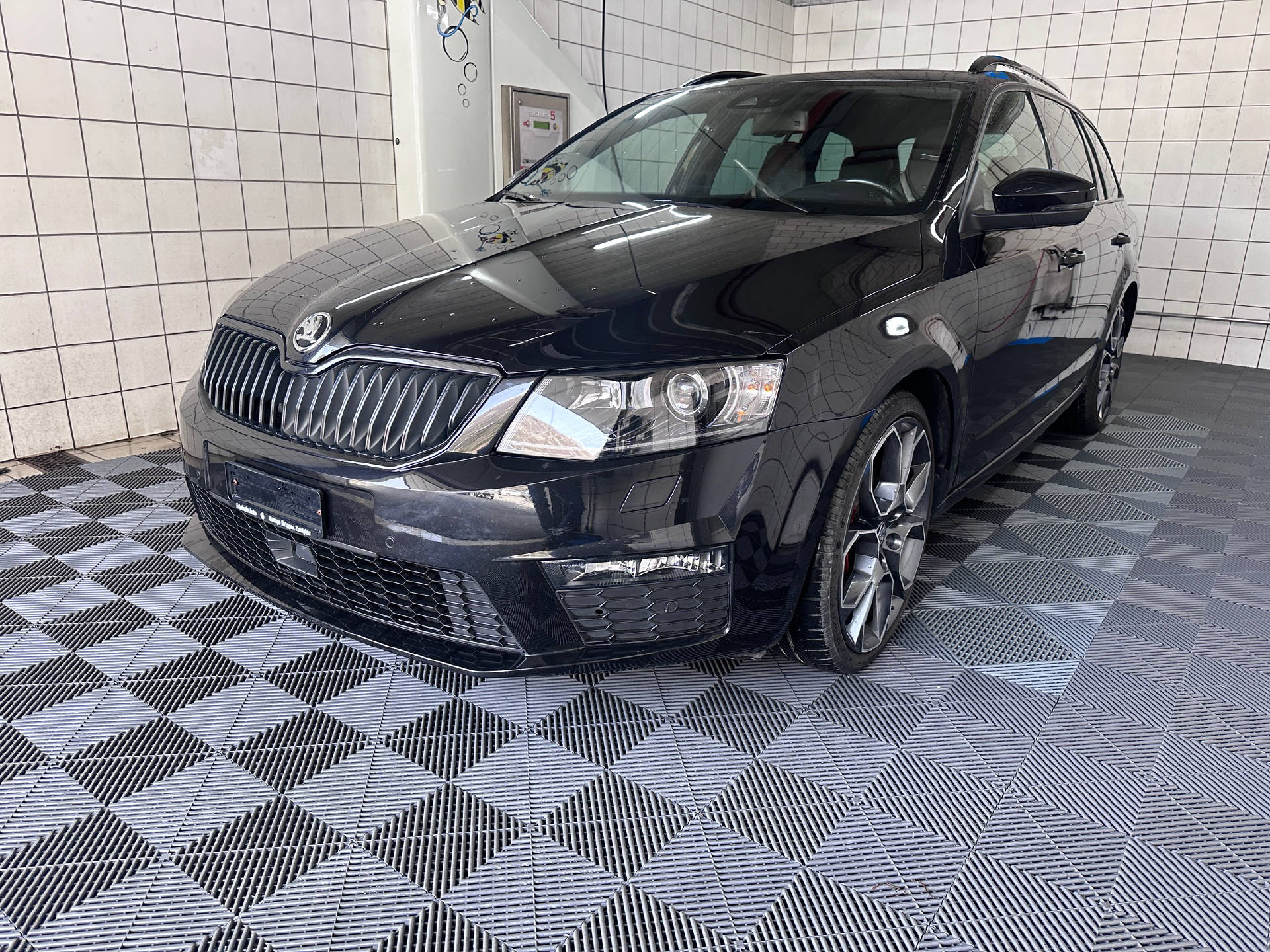 SKODA Octavia Combi 2.0 TDI 184 RS 4x4 DSG - 2