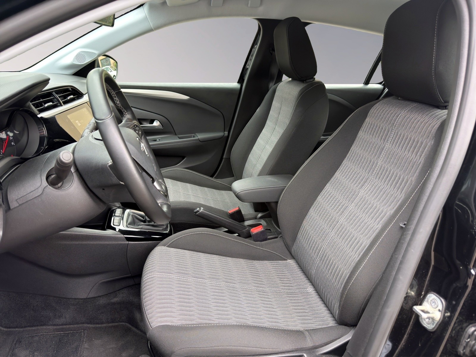 OPEL Corsa 1.2 T Edition - 9