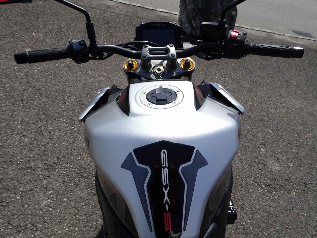 SUZUKI GSX-S 1000 EVO - 6