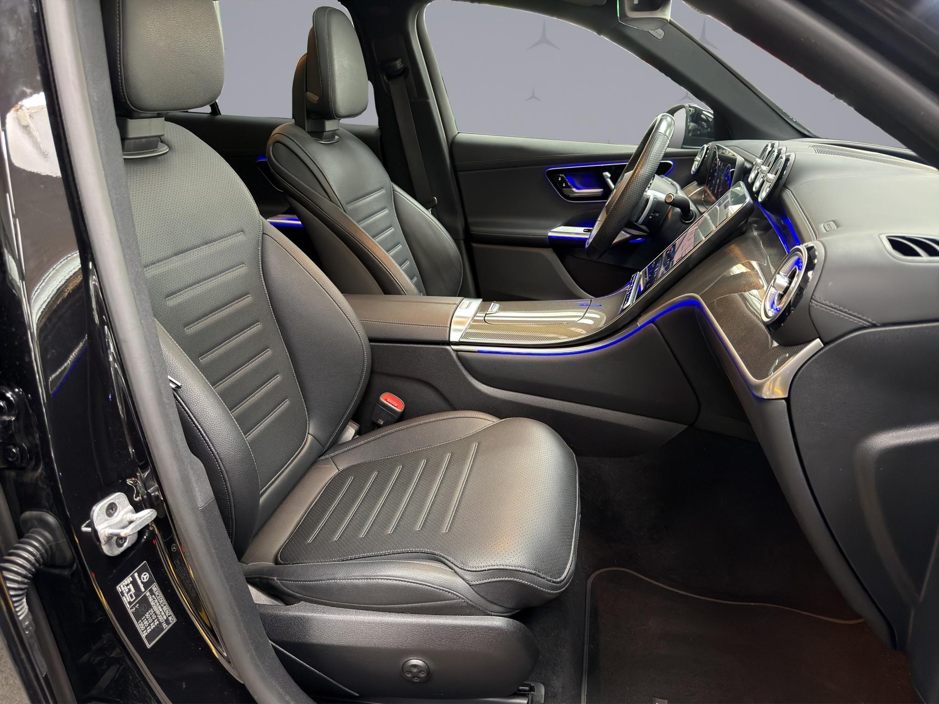 MERCEDES-BENZ GLC 200 AMG Line 4matic - 16