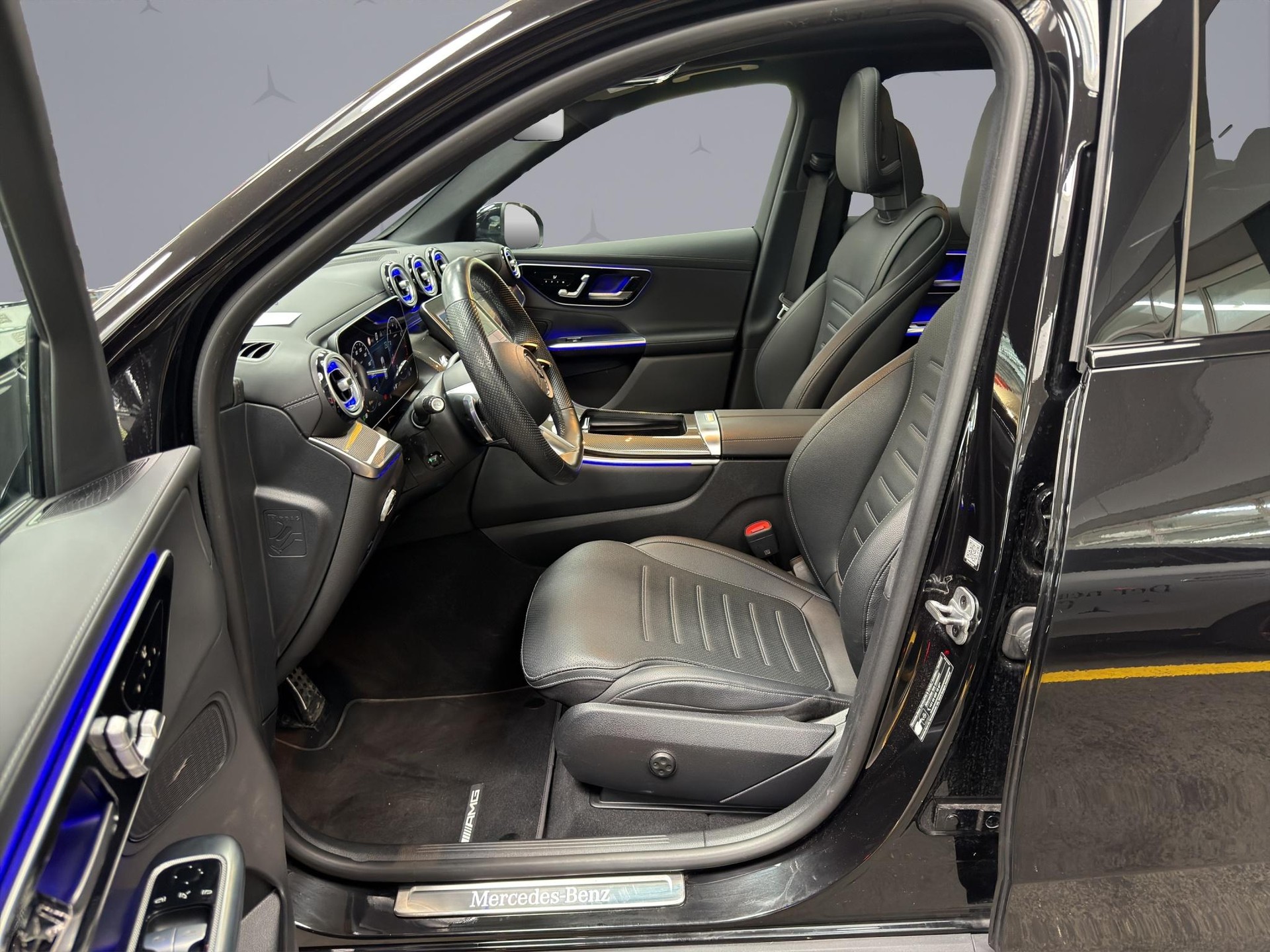 MERCEDES-BENZ GLC 200 AMG Line 4matic - 9