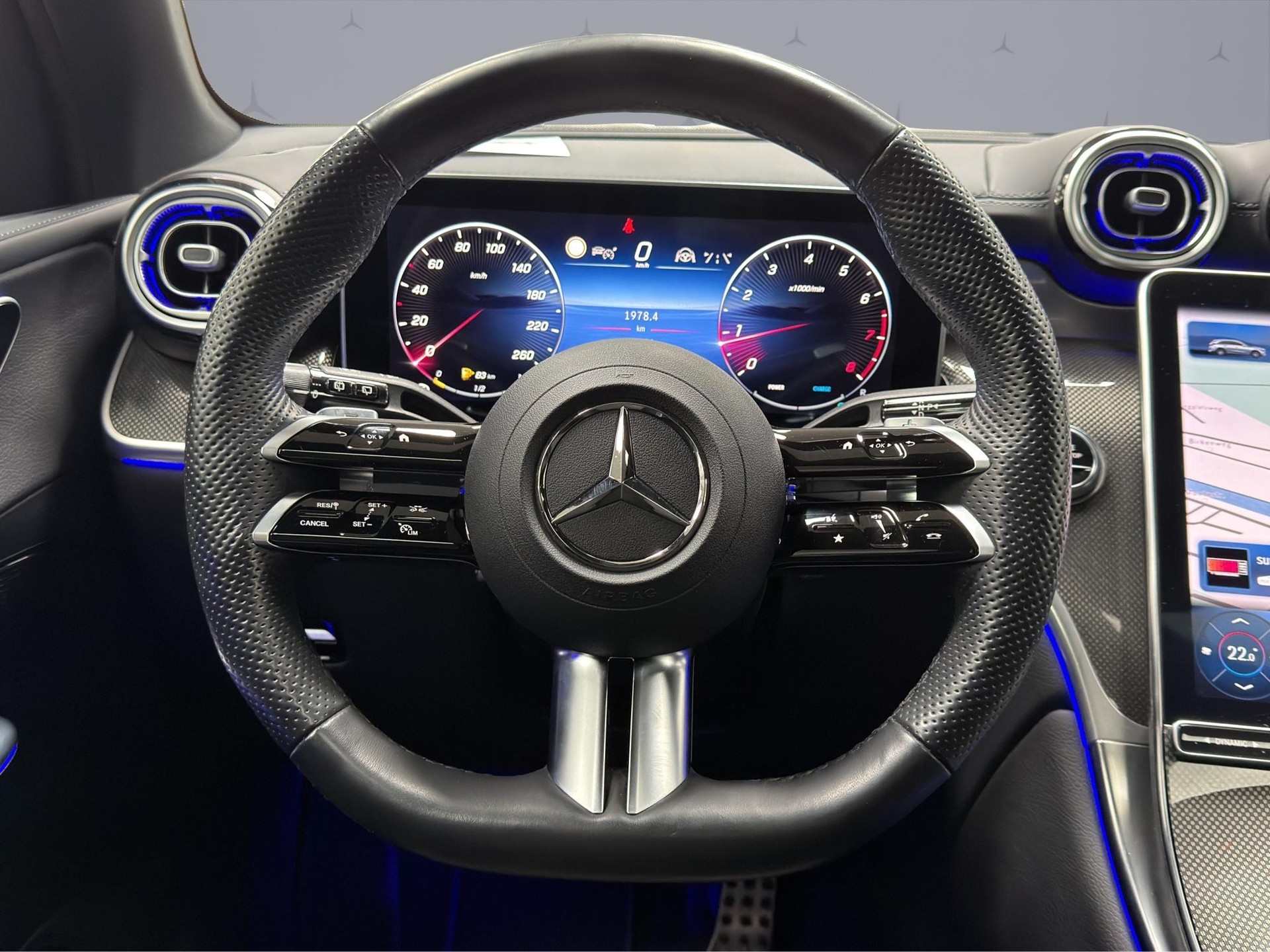 MERCEDES-BENZ GLC 200 AMG Line 4matic - 12