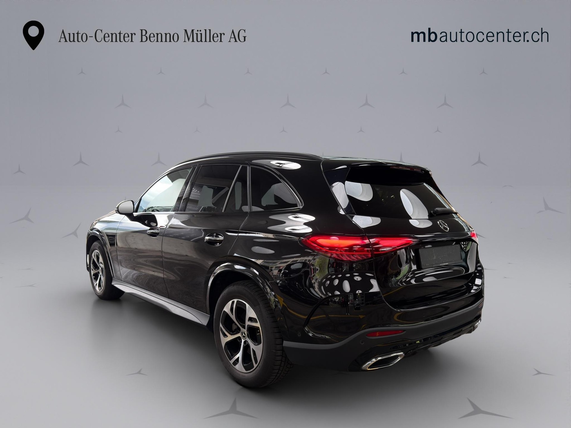 MERCEDES-BENZ GLC 200 AMG Line 4matic - 3