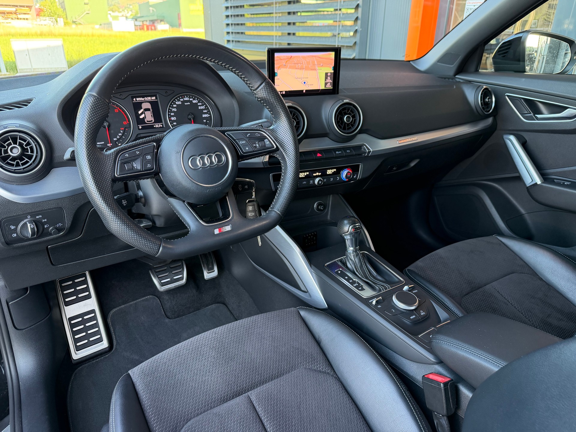 AUDI Q2 2.0 TDI sport quattro S-tronic - 11
