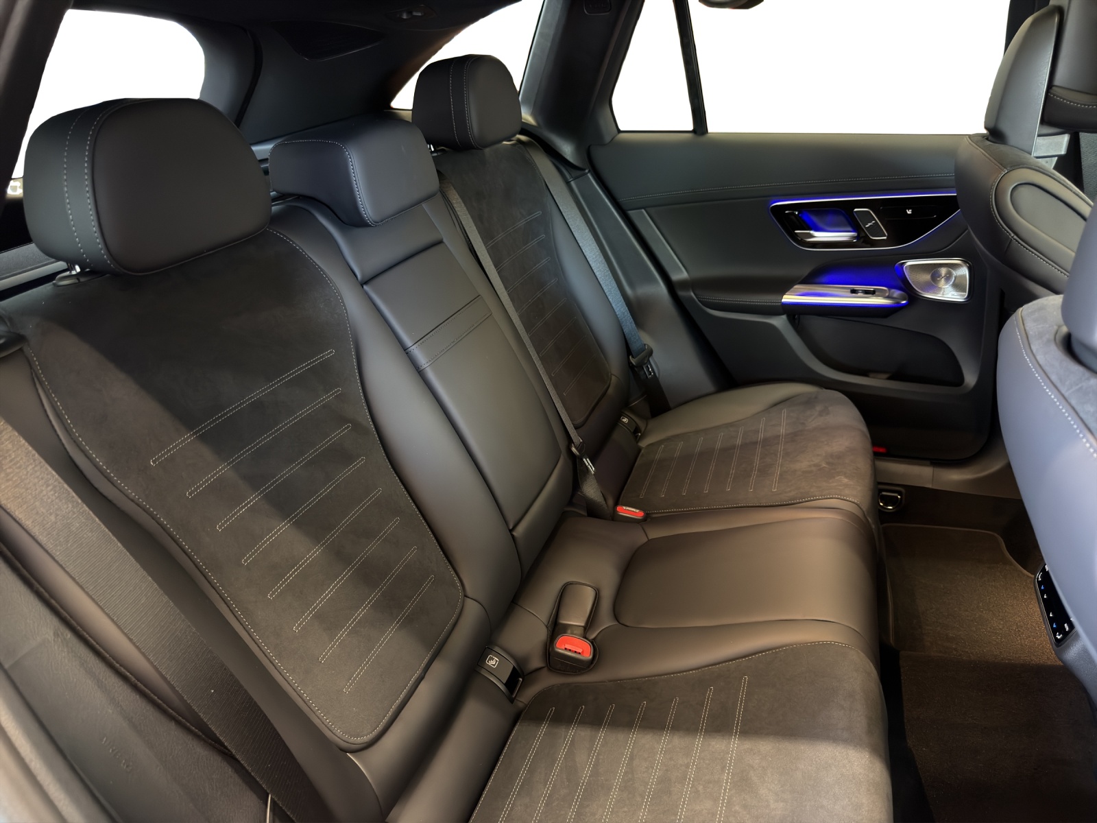 MERCEDES-BENZ GLC 300 4Matic 9G-Tronic - 14