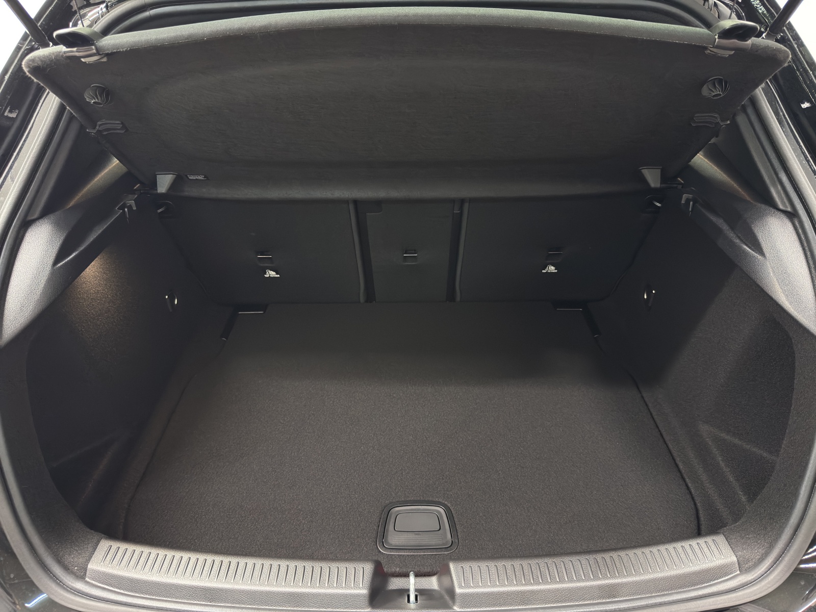 MERCEDES-BENZ A 220 d AMG Line - 11