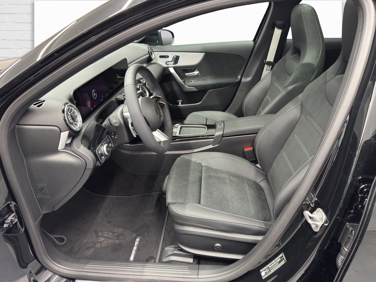 MERCEDES-BENZ A 220 d AMG Line - 7