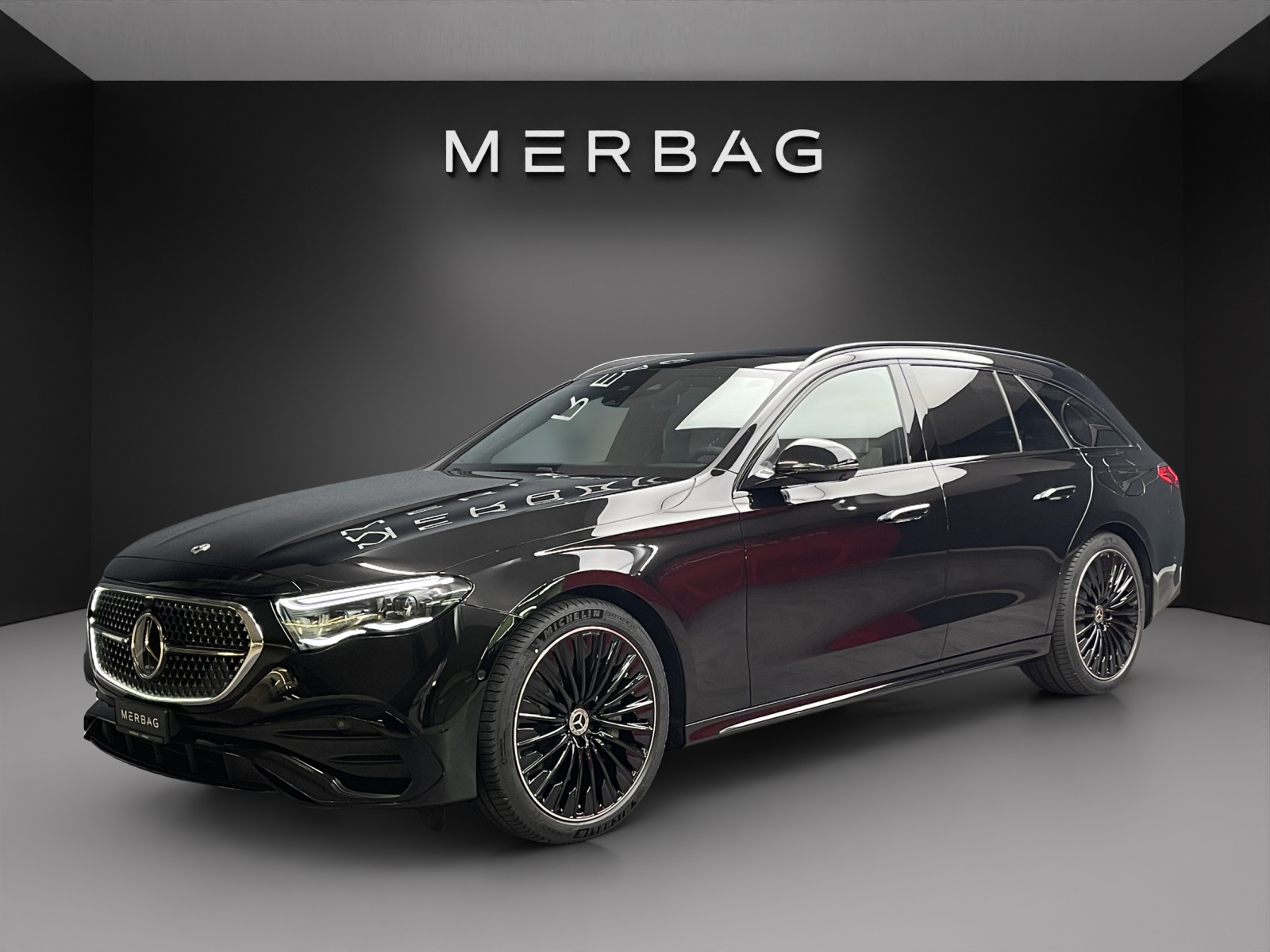 MERCEDES-BENZ E 300 de 4MATIC T-Modell mit EQ Hybrid 9G-Tronic