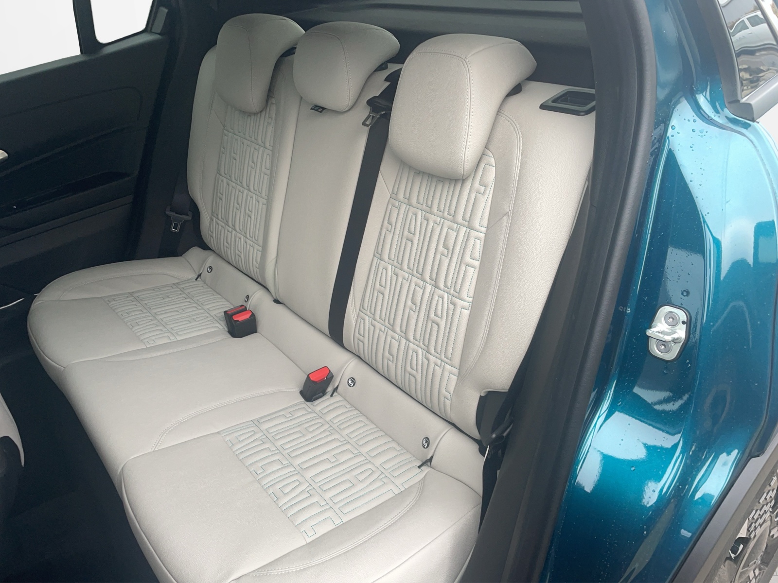 FIAT 600 1.2 Hybrid La Prima - 15