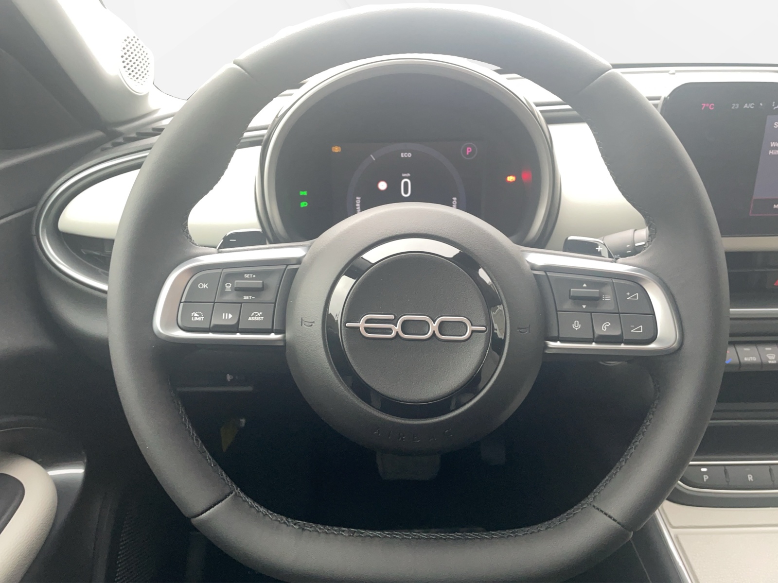 FIAT 600 1.2 Hybrid La Prima - 10
