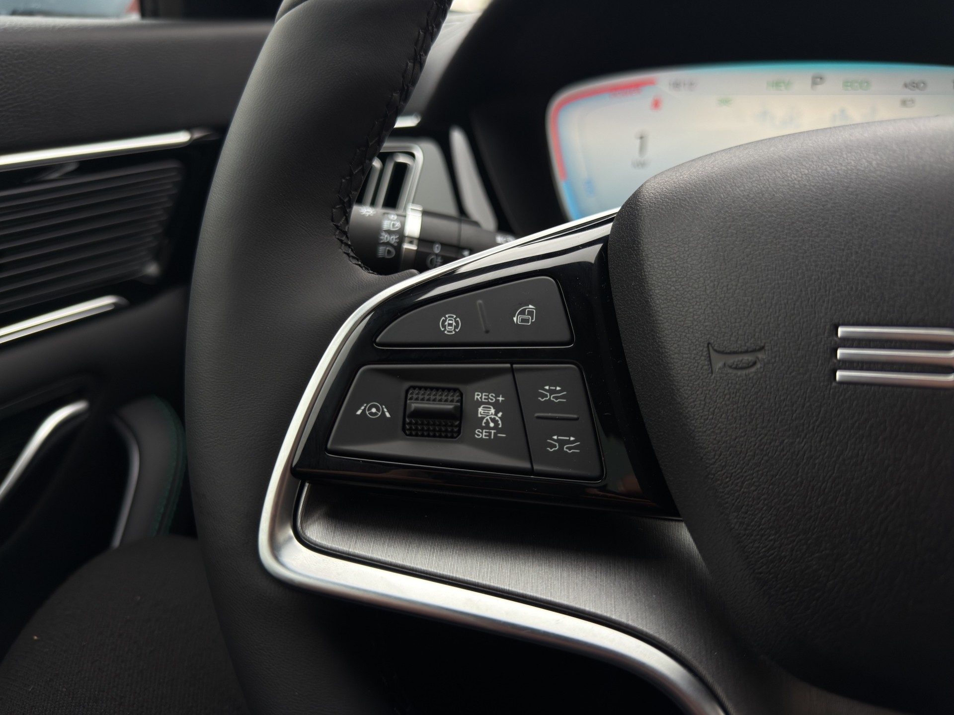 BYD Seal U DM-i Design AWD - 30