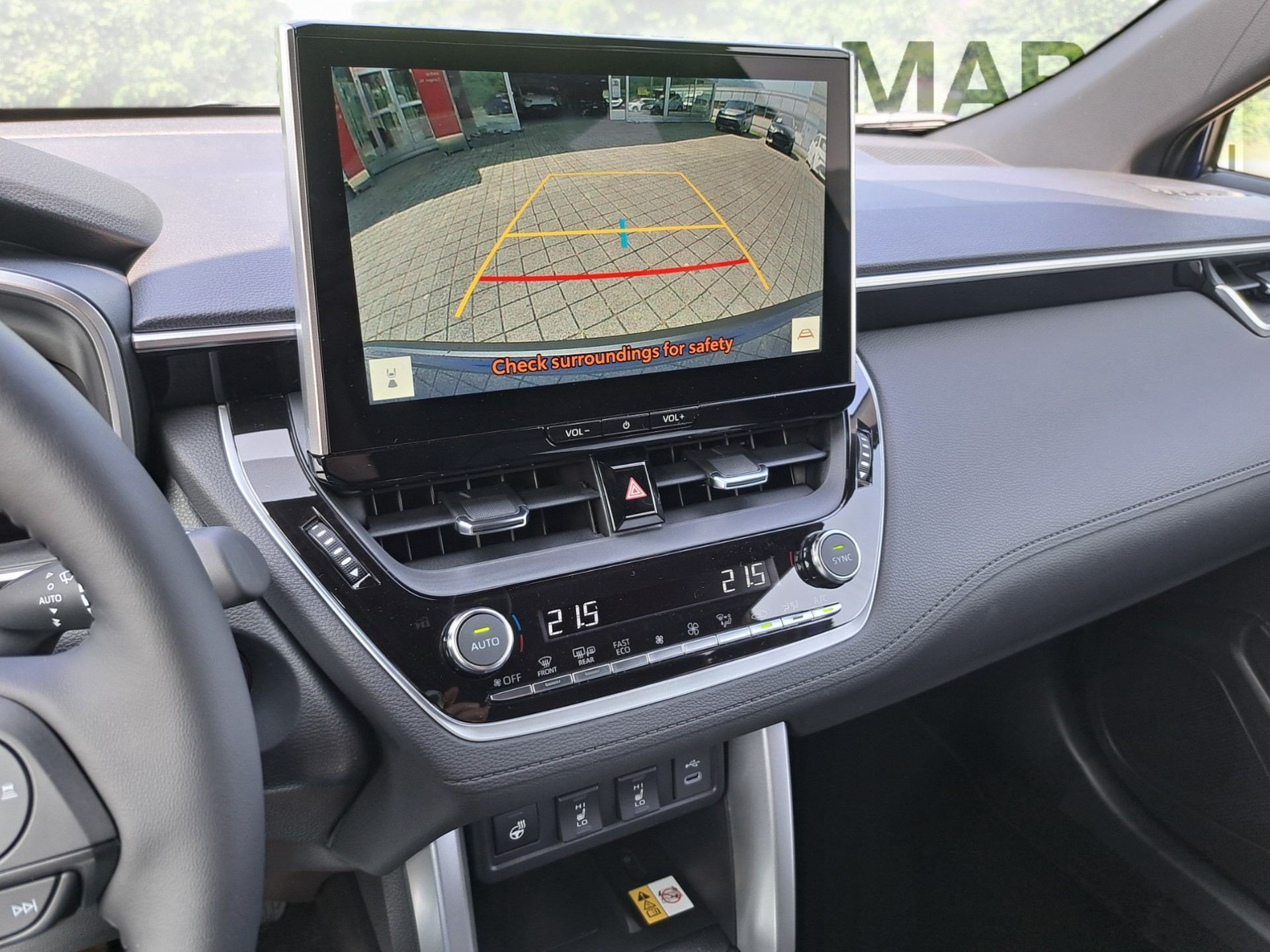 TOYOTA Corolla Cross 2.0 Trend e-CVT - 13