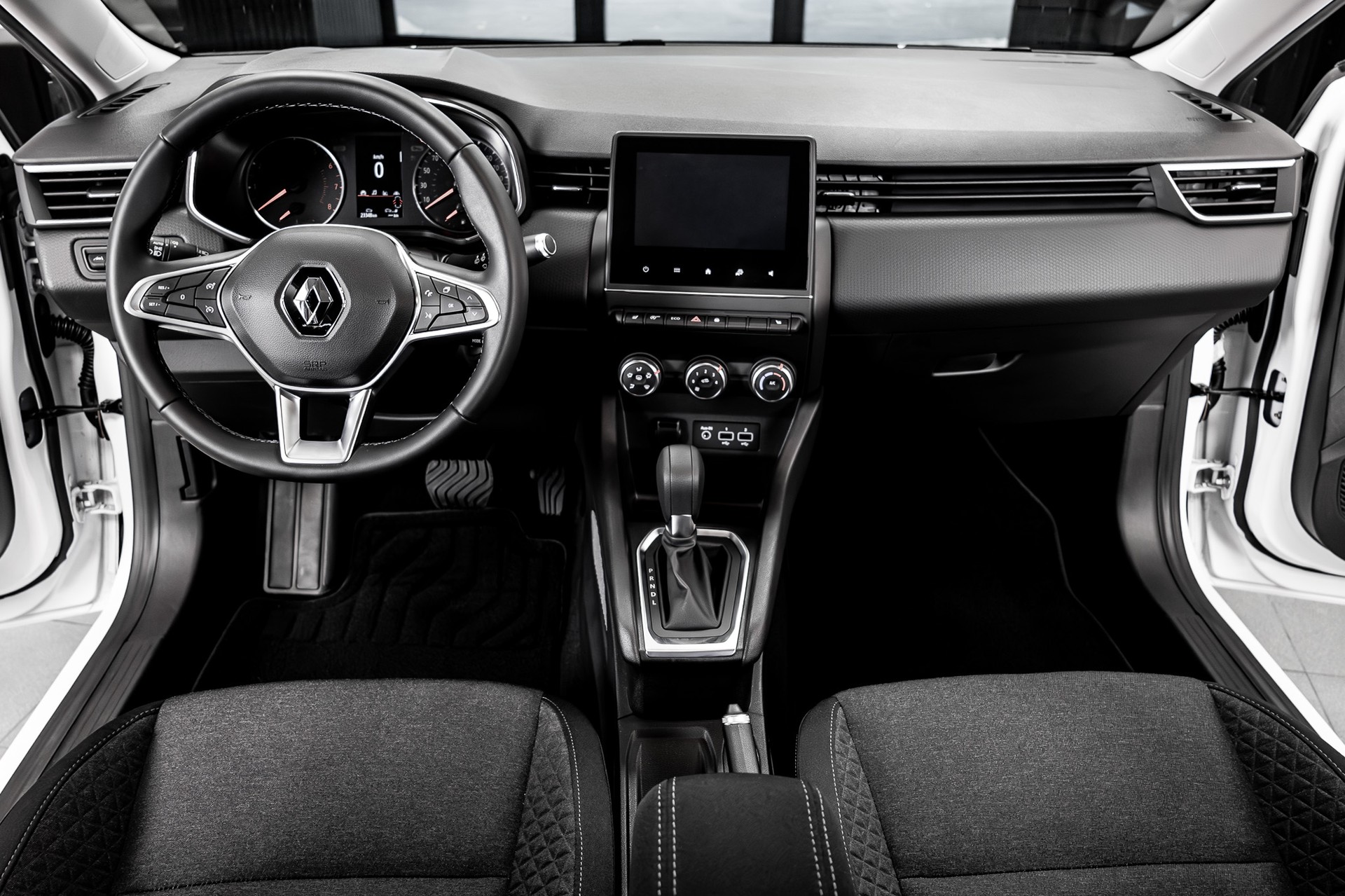 RENAULT Clio 1.0 Intens CVT - 6