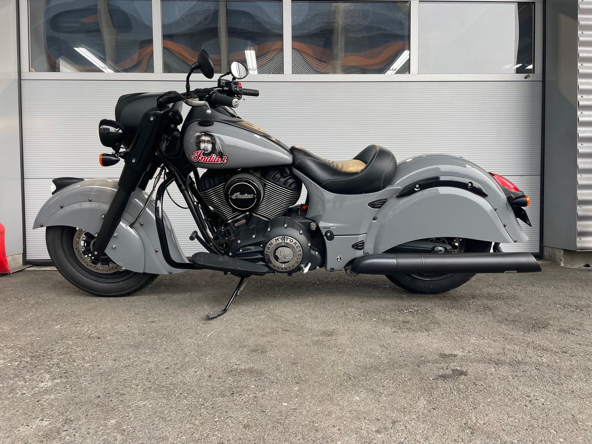 INDIAN Chief Dark Horse - 2