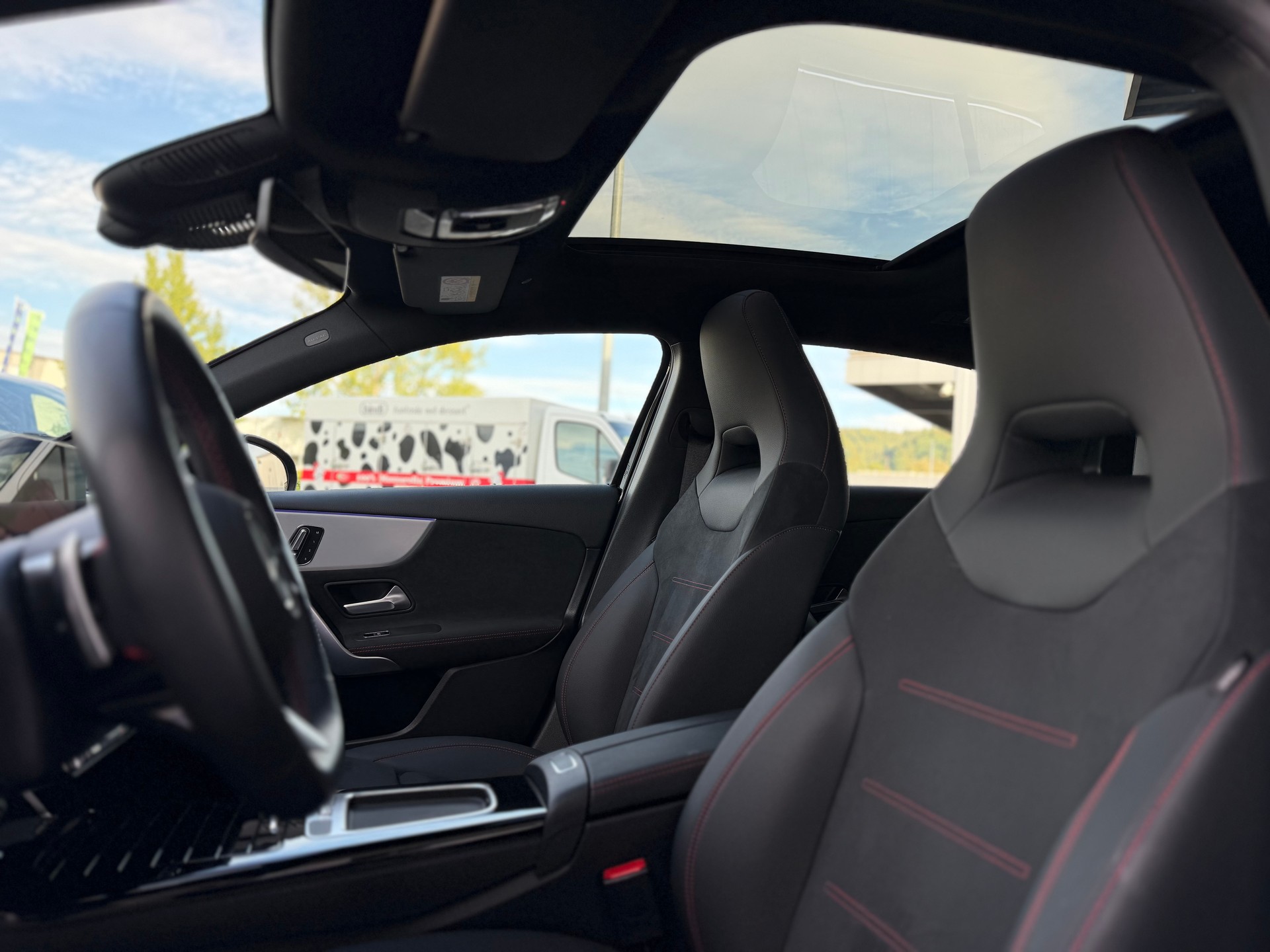 MERCEDES-BENZ A 250 AMG Line 4Matic 8G-DCT - 6